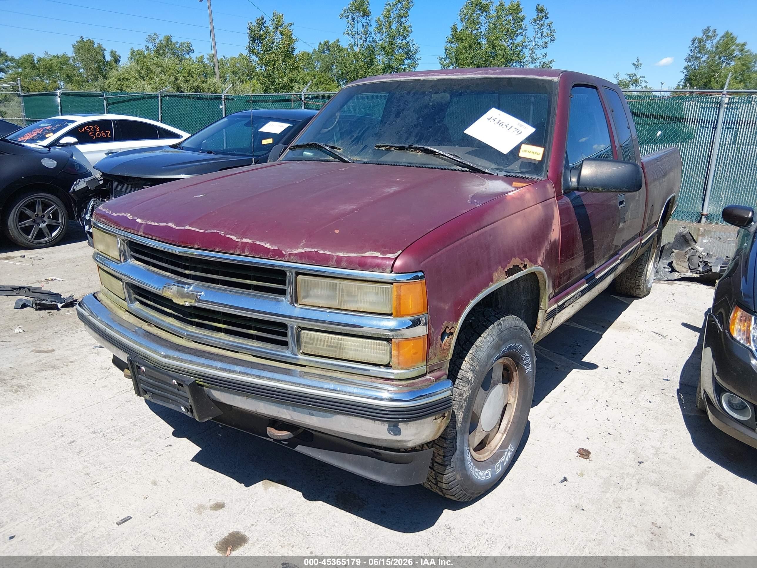 1996 Chevrolet Gmt-400 K1500 Maroon vin: 1GCEK19R2TE163845