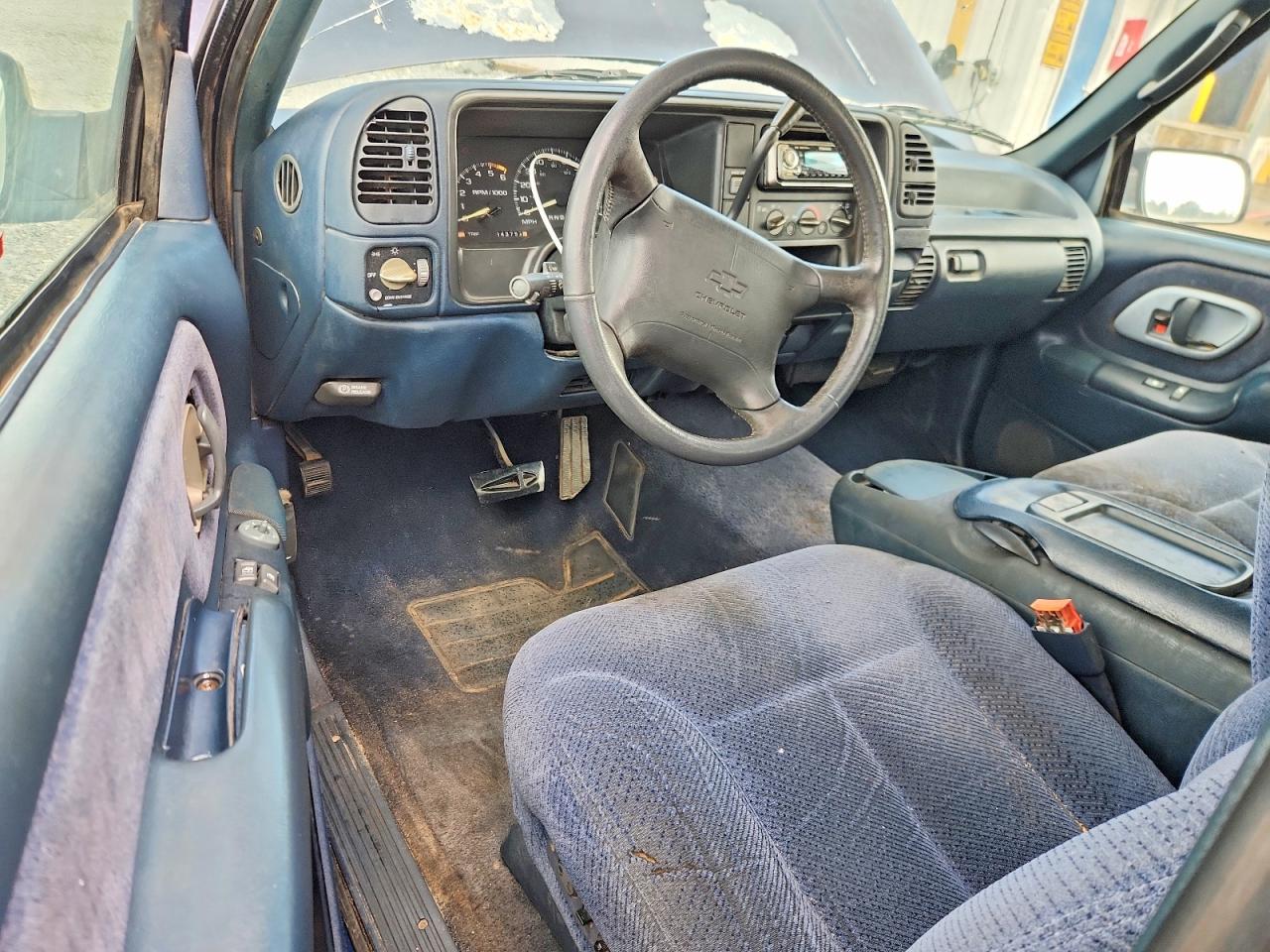 1996 Chevrolet Gmt-400 K1500 Blue vin: 1GCEK19R2TE238348