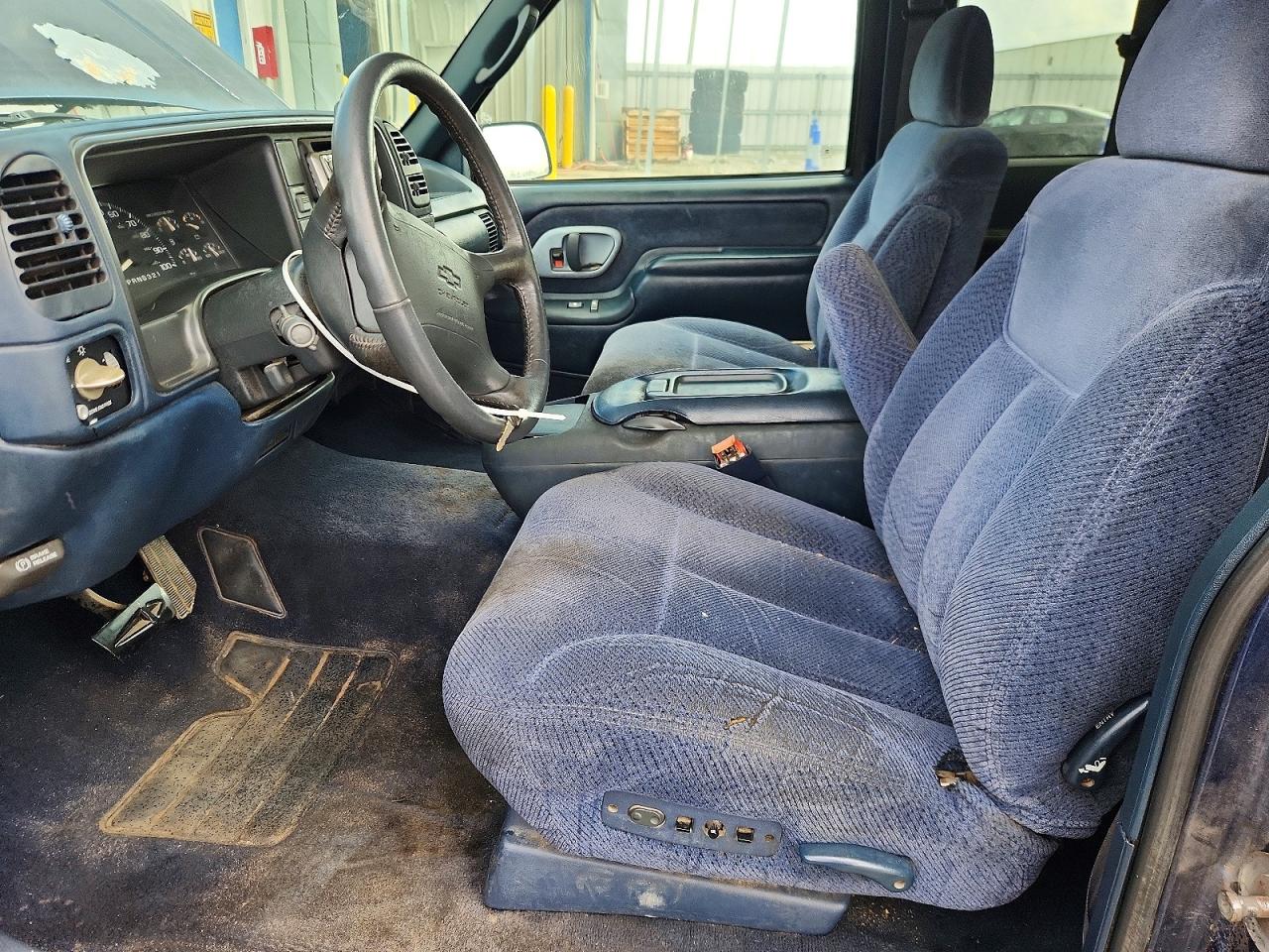 1996 Chevrolet Gmt-400 K1500 Blue vin: 1GCEK19R2TE238348