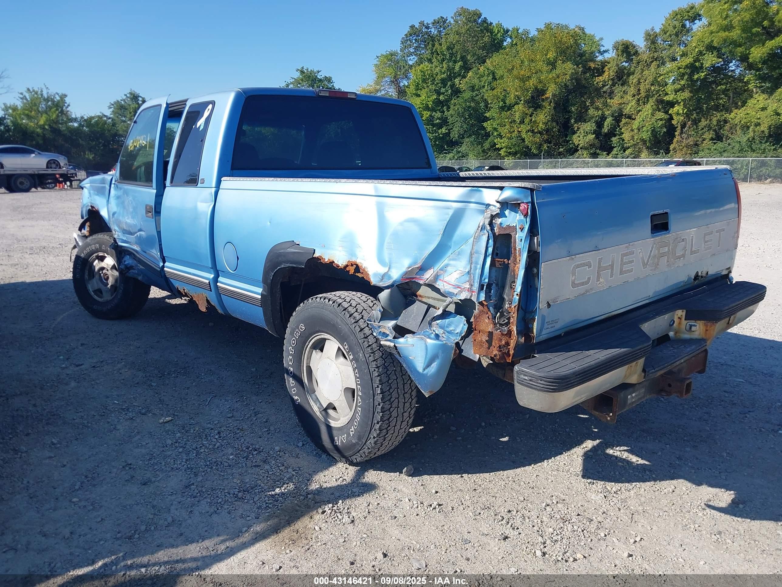 1997 Chevrolet K1500 Fleetside Синий vin: 1GCEK19R2VE248123