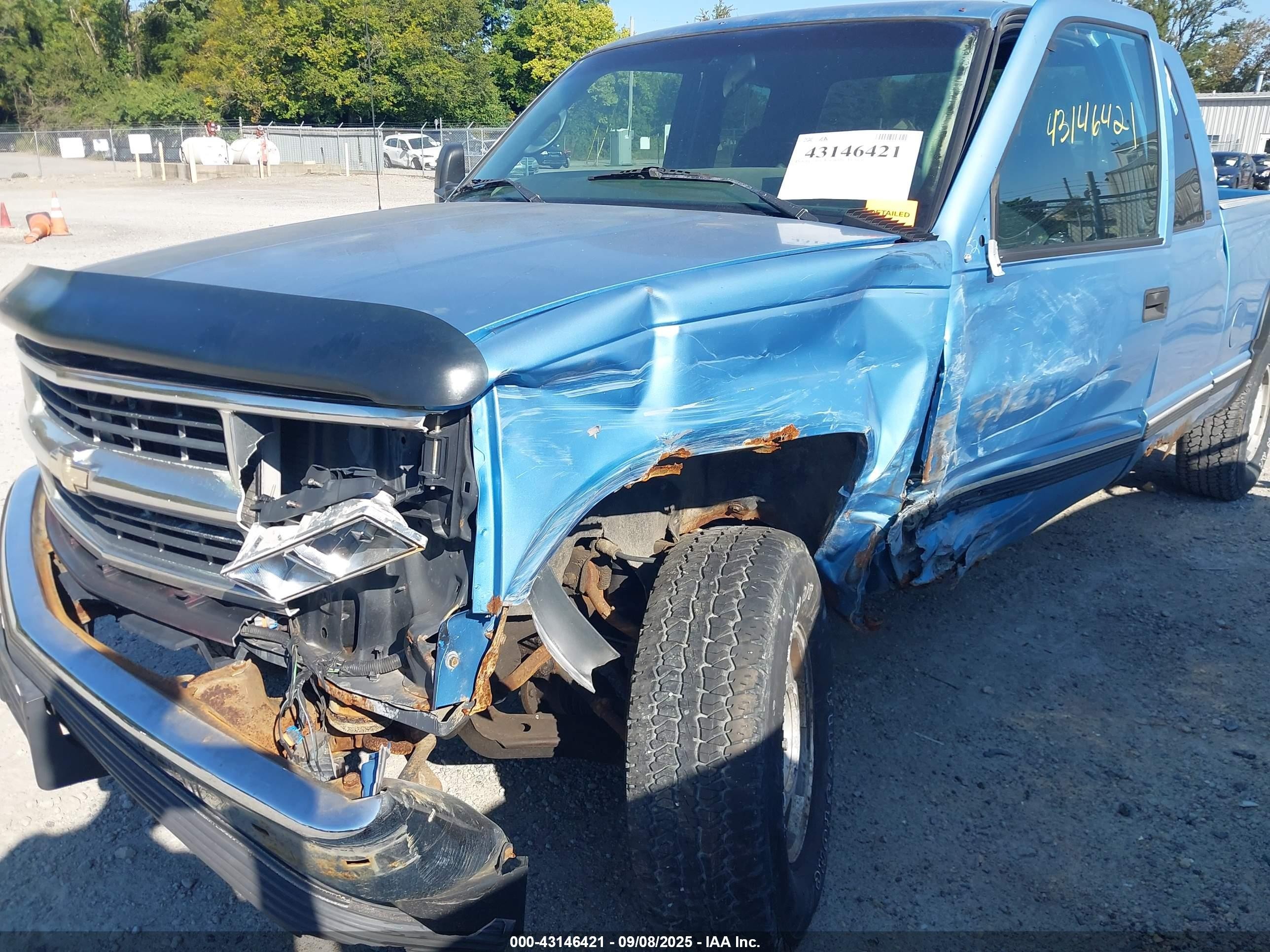 1997 Chevrolet K1500 Fleetside Синий vin: 1GCEK19R2VE248123