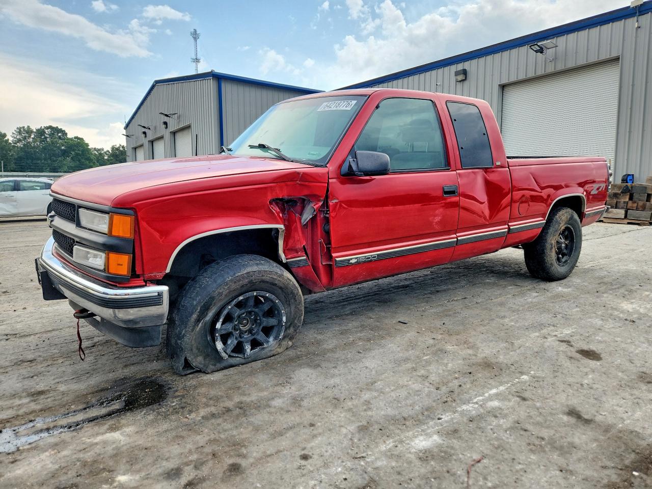 1998 Chevrolet Gmt-400 K1500 Red vin: 1GCEK19R4WR100887