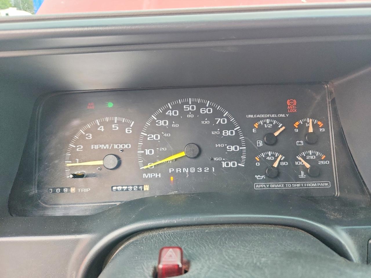 1998 Chevrolet Gmt-400 K1500 Red vin: 1GCEK19R4WR100887