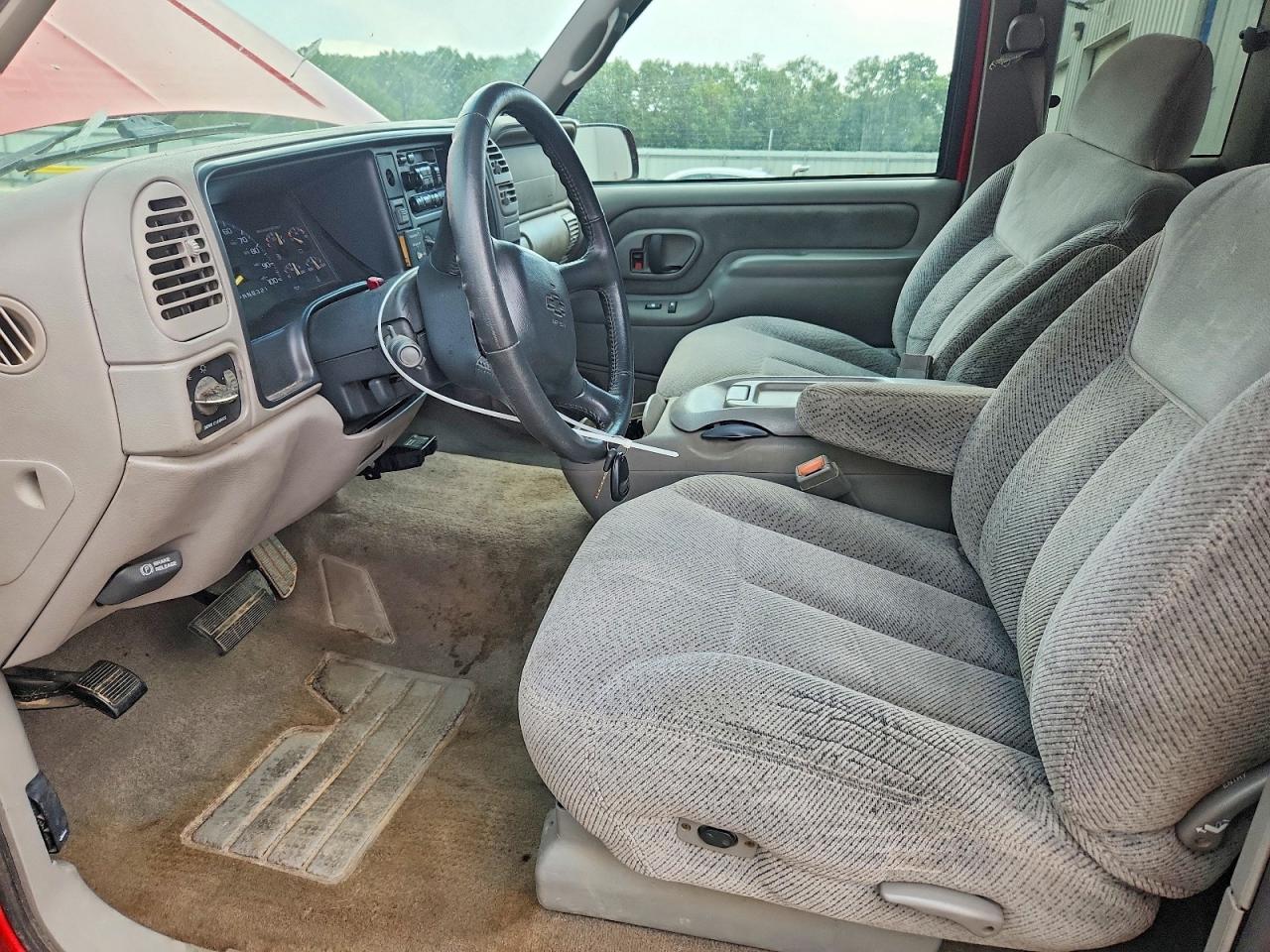1998 Chevrolet Gmt-400 K1500 Red vin: 1GCEK19R4WR100887