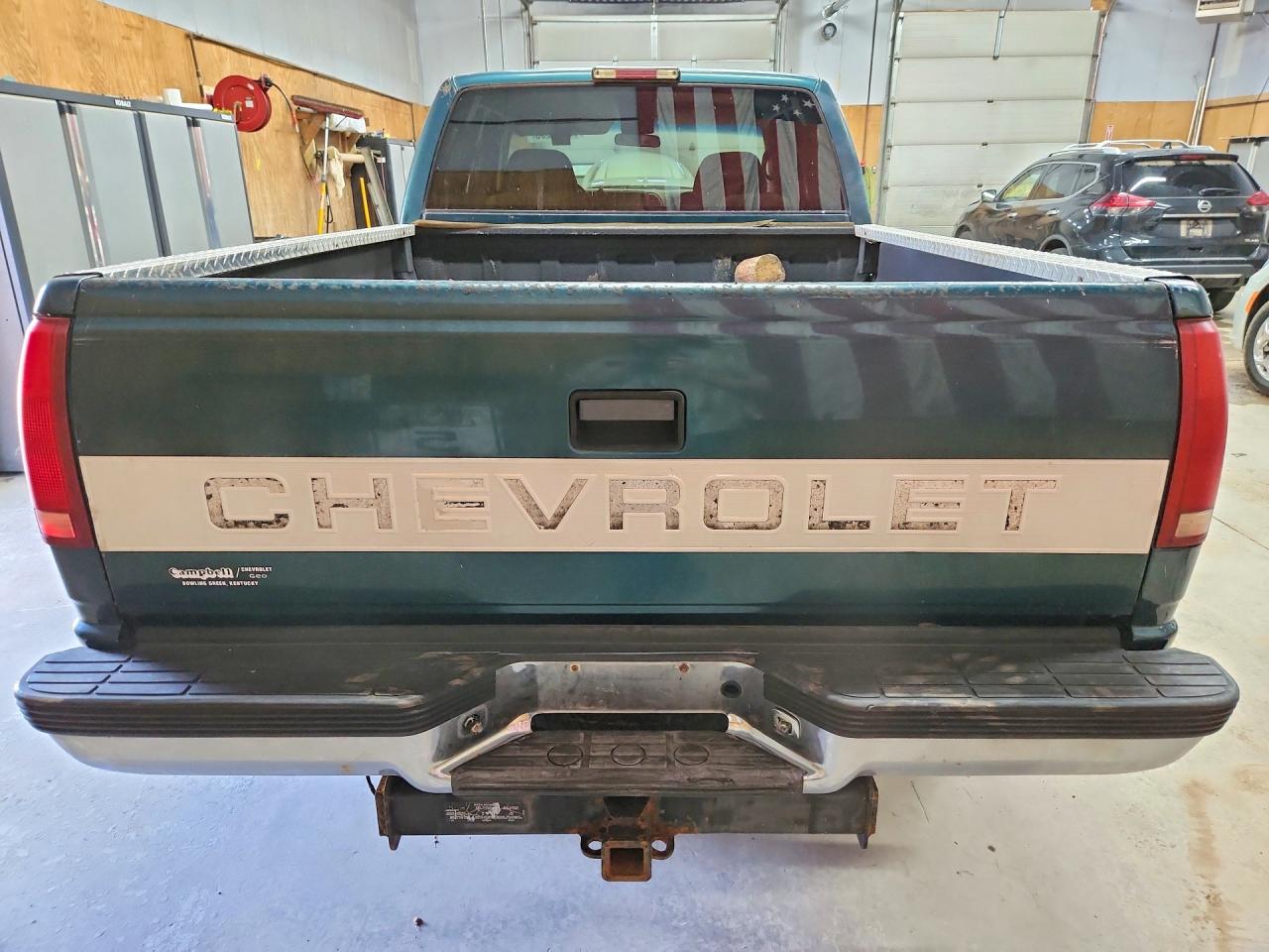 1997 Chevrolet Gmt-400 K1500 Green vin: 1GCEK19R5VE110396
