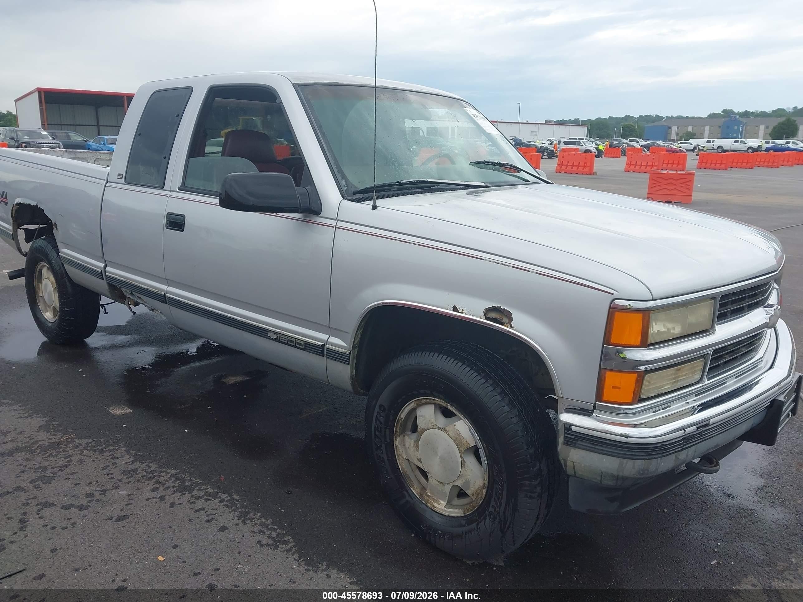 1997 Chevrolet K1500 Fleetside Silver vin: 1GCEK19R7VE239692