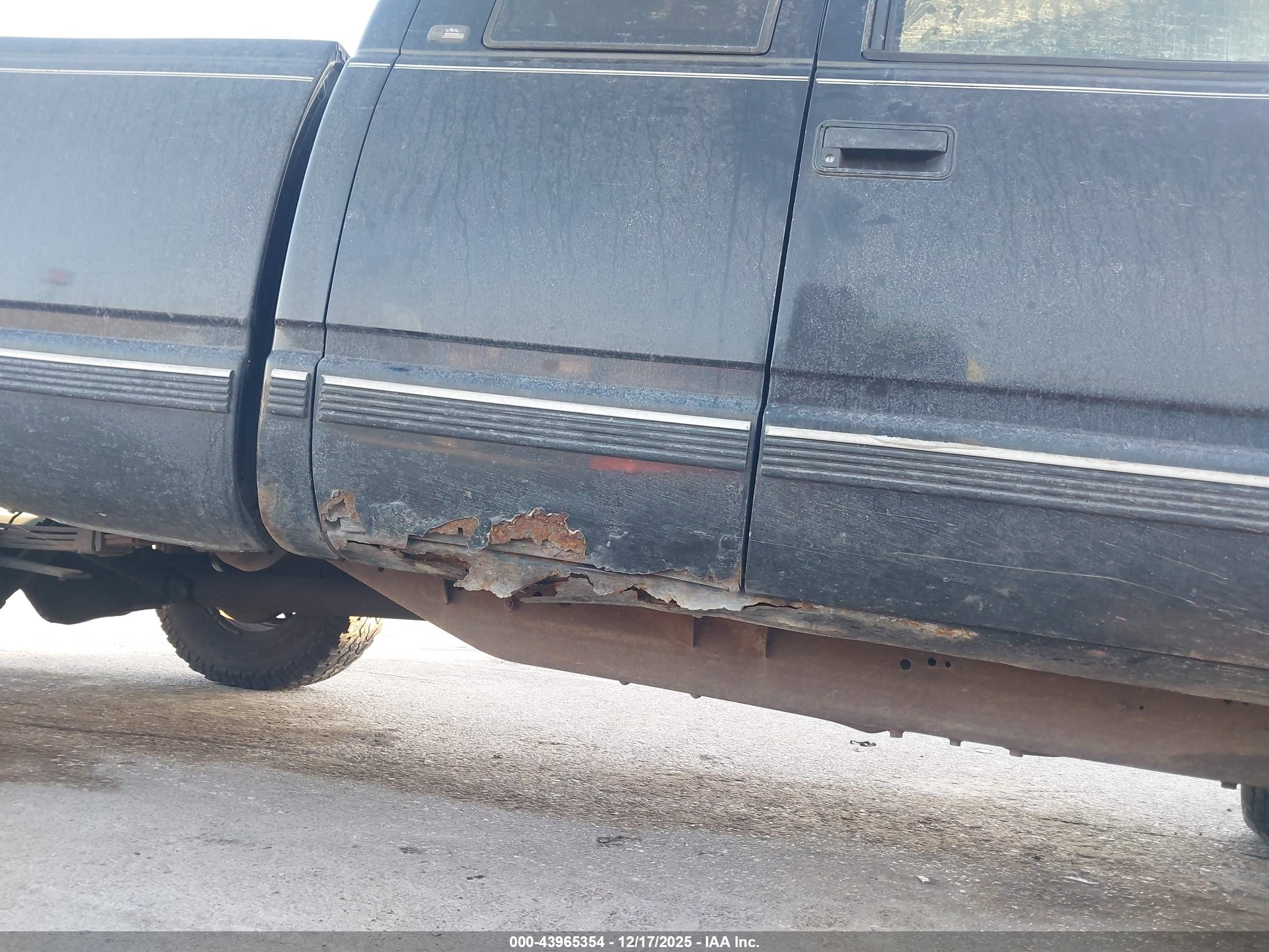 1998 Chevrolet K1500 Fleetside Black vin: 1GCEK19R7WR129378