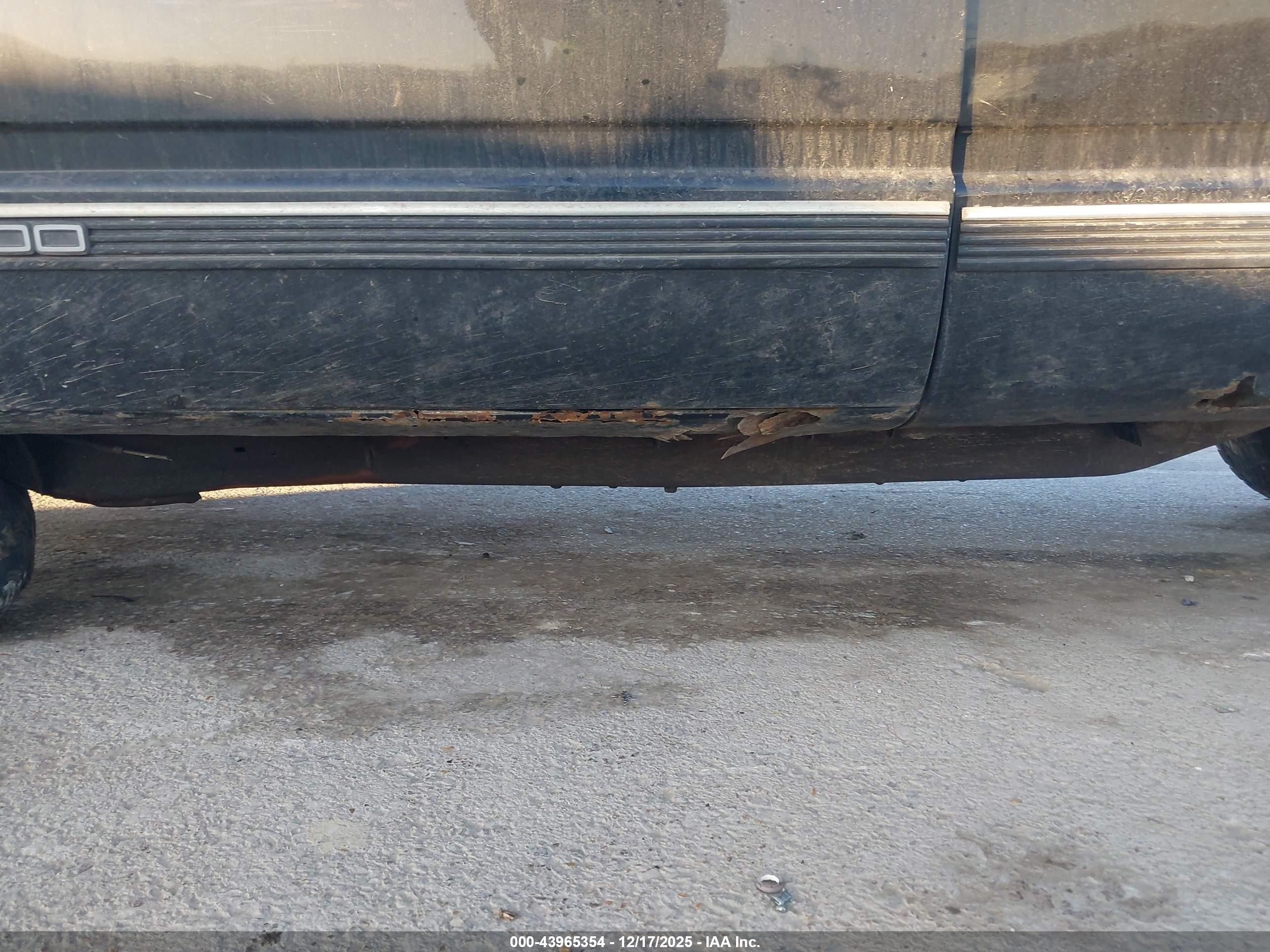 1998 Chevrolet K1500 Fleetside Black vin: 1GCEK19R7WR129378