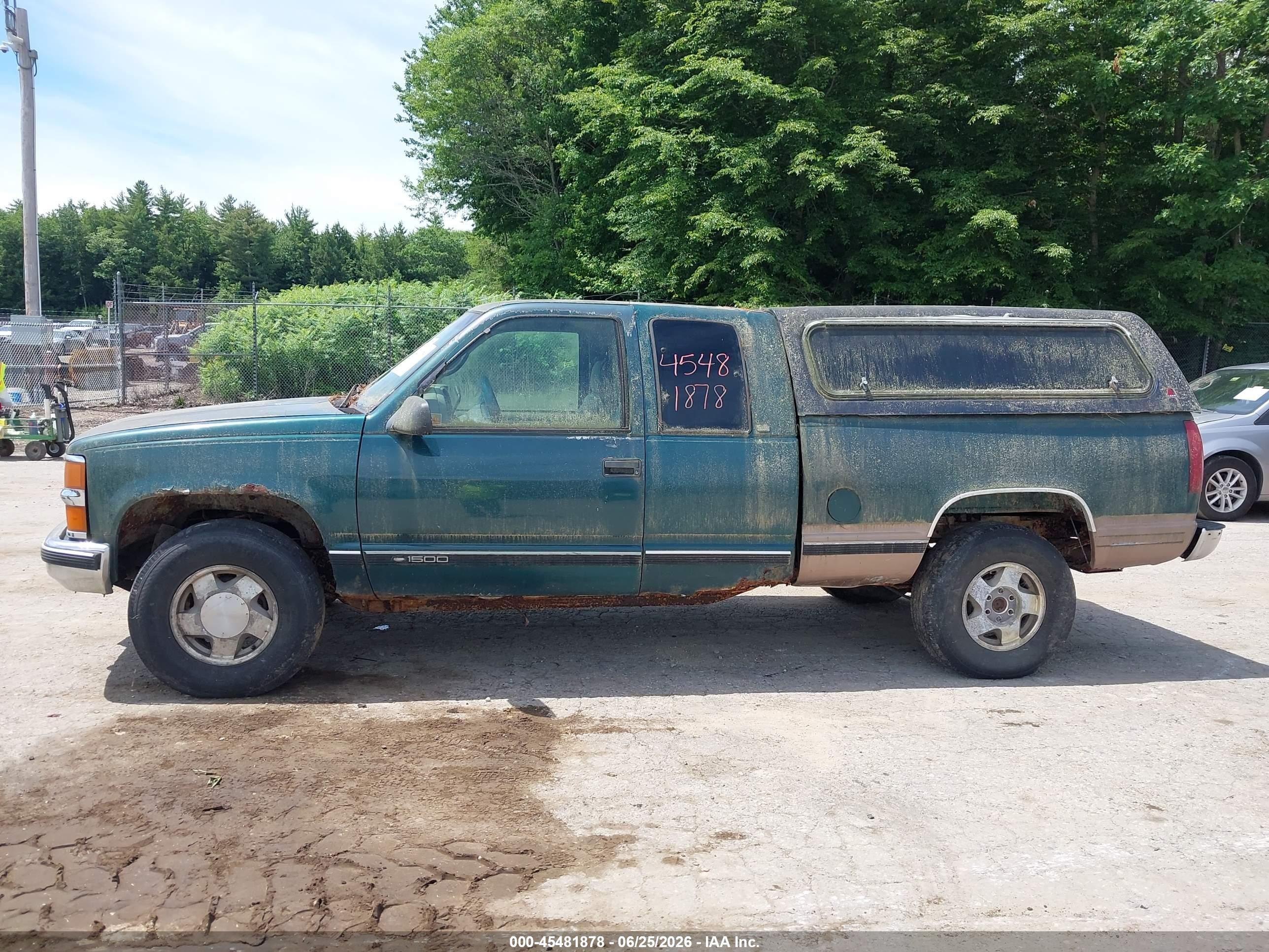 1998 Chevrolet C/k 1500 Fleetside Green vin: 1GCEK19R8WR100861