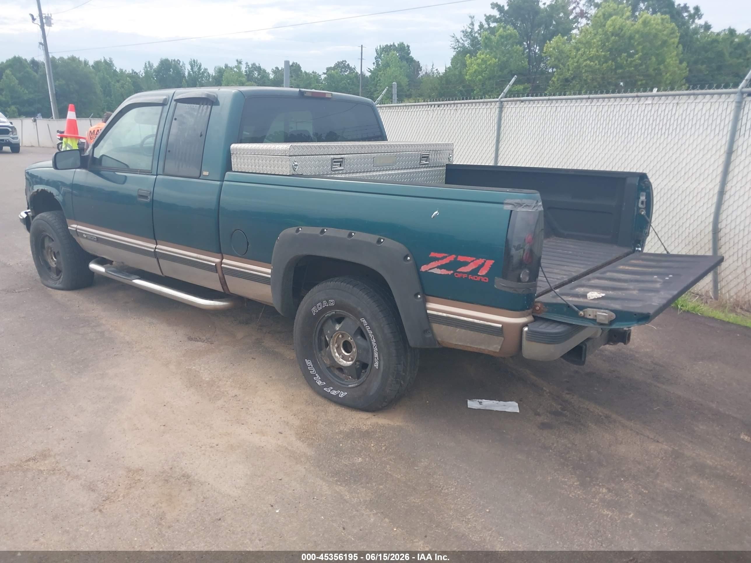 1998 Chevrolet C/k 1500 Fleetside Green vin: 1GCEK19R8WR135853