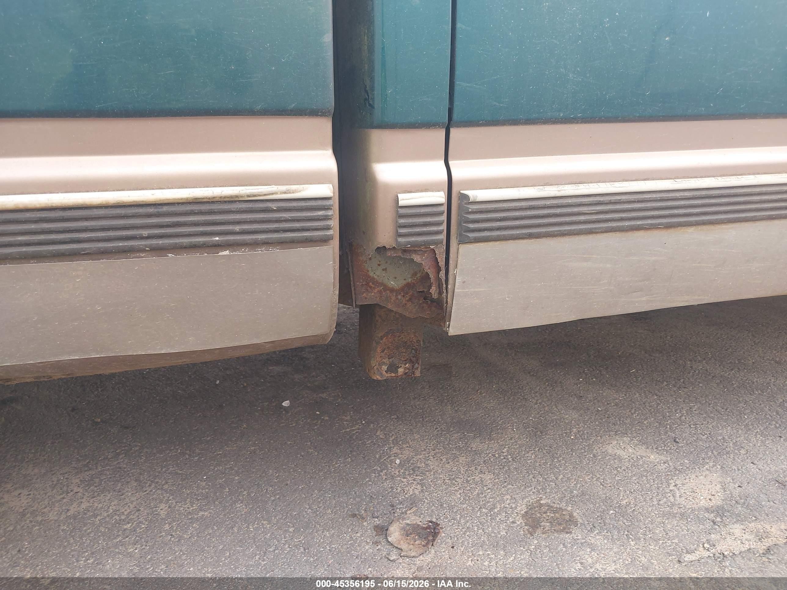 1998 Chevrolet C/k 1500 Fleetside Green vin: 1GCEK19R8WR135853