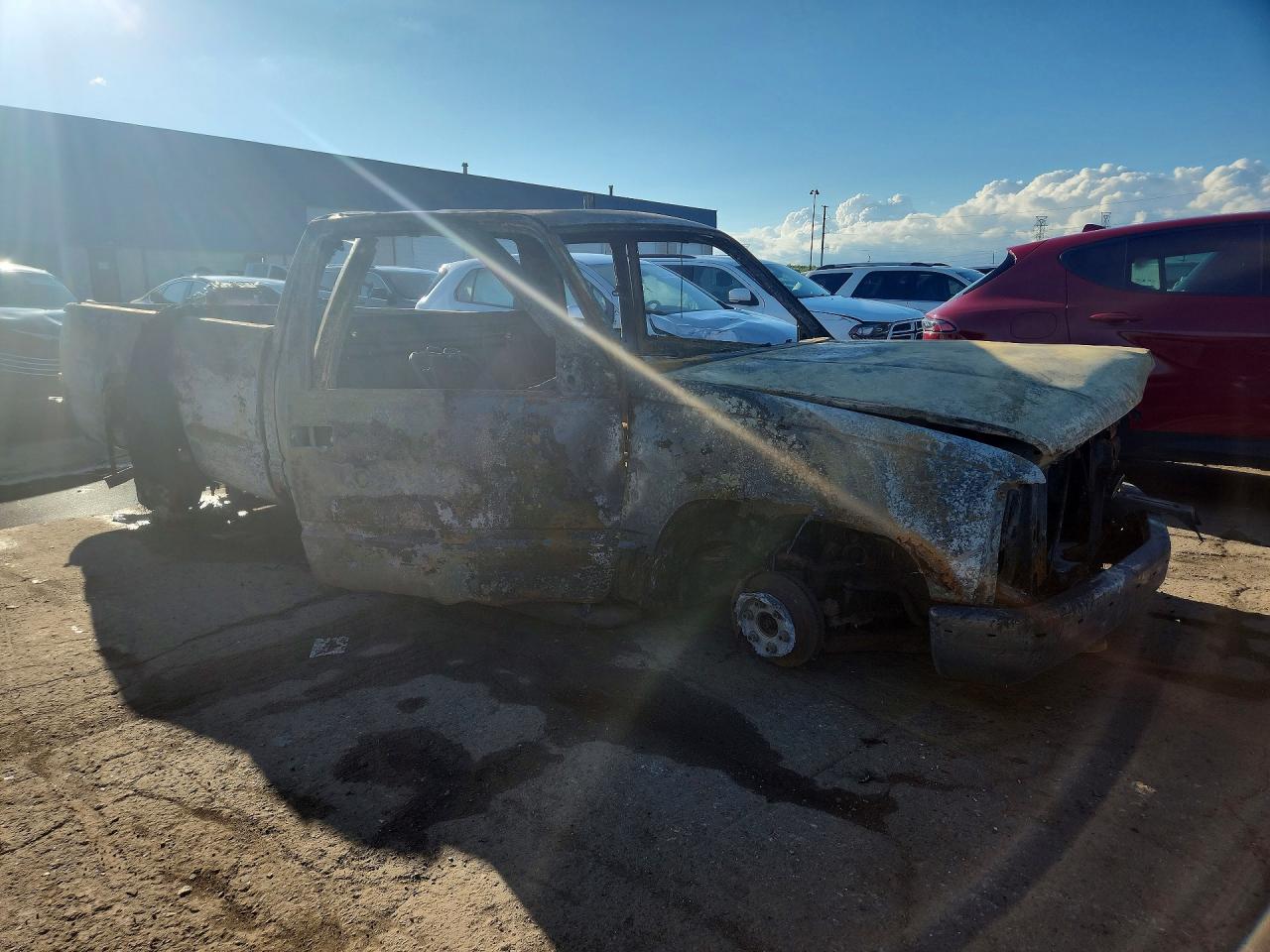1999 Chevrolet Gmt-400 K1500 Burn vin: 1GCEK19R8XR116625