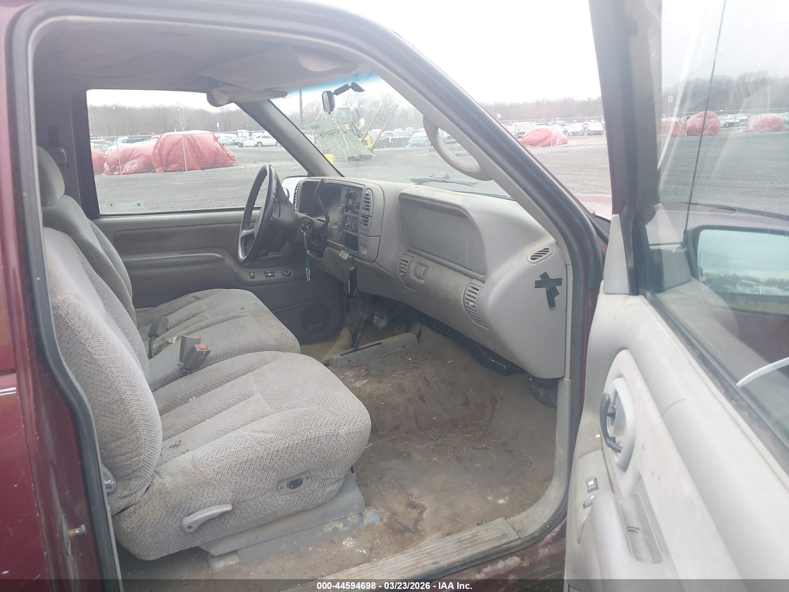1998 Chevrolet C/k 1500 Silverado Fleetside Красный vin: 1GCEK19R9WE147226