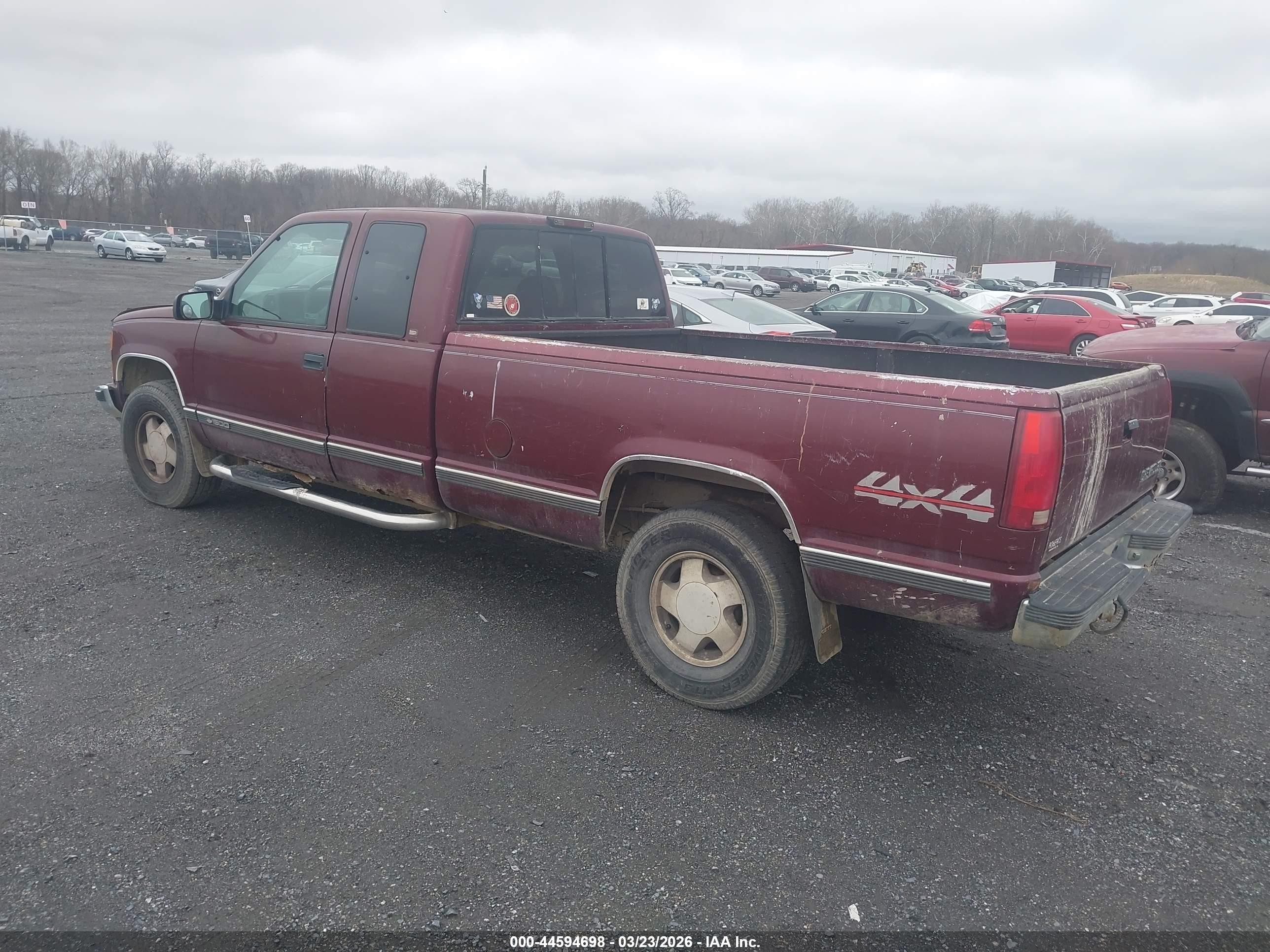 1998 Chevrolet C/k 1500 Silverado Fleetside Красный vin: 1GCEK19R9WE147226