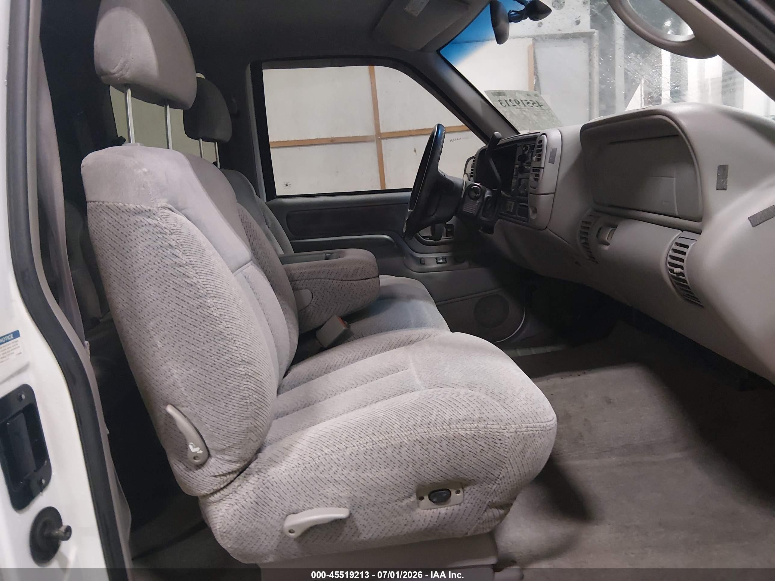 1998 Chevrolet C/k 1500 Fleetside White vin: 1GCEK19R9WR123338