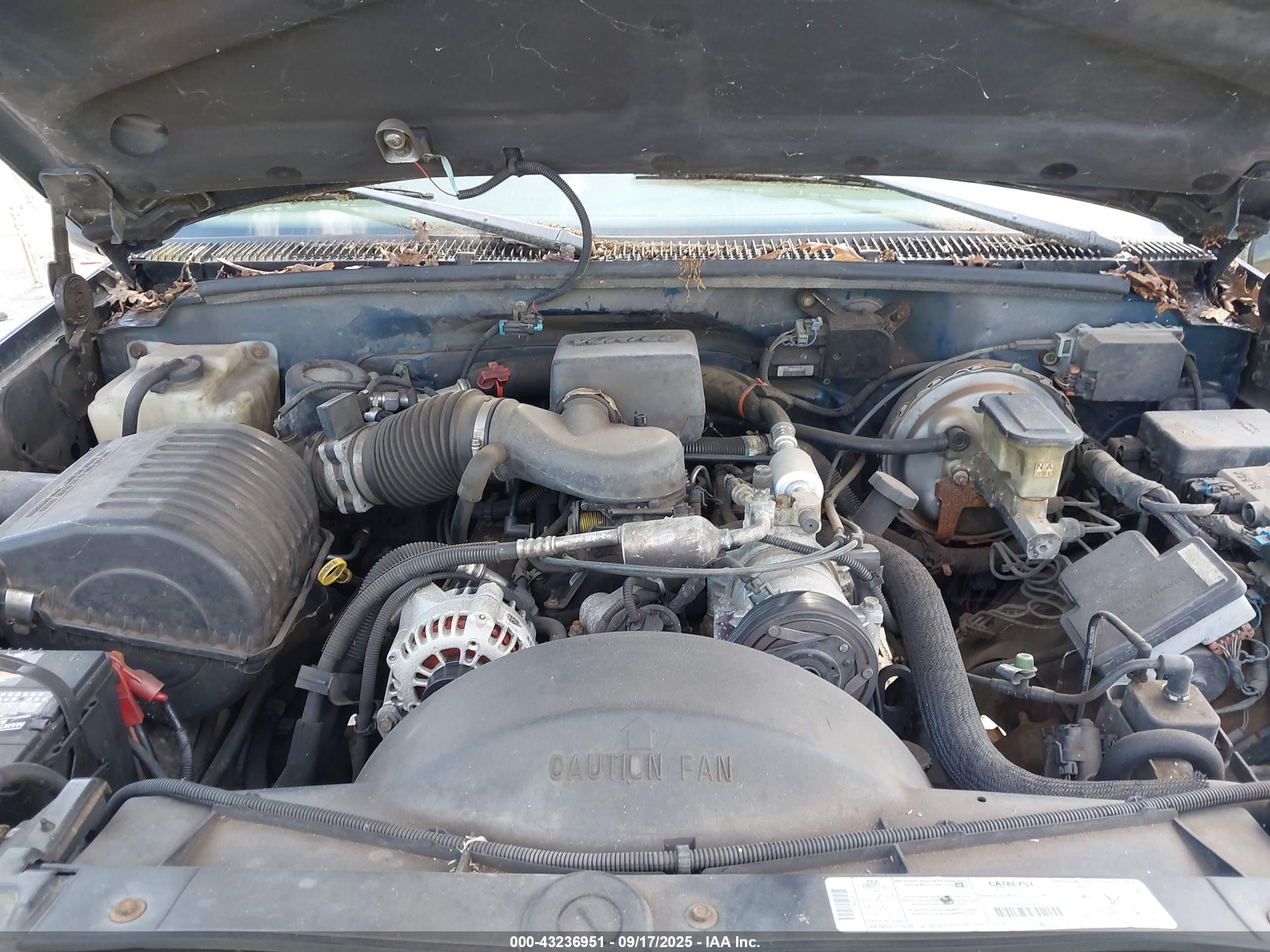 1998 Chevrolet C/k 1500 Silverado Fleetside Синий vin: 1GCEK19RXWE219566
