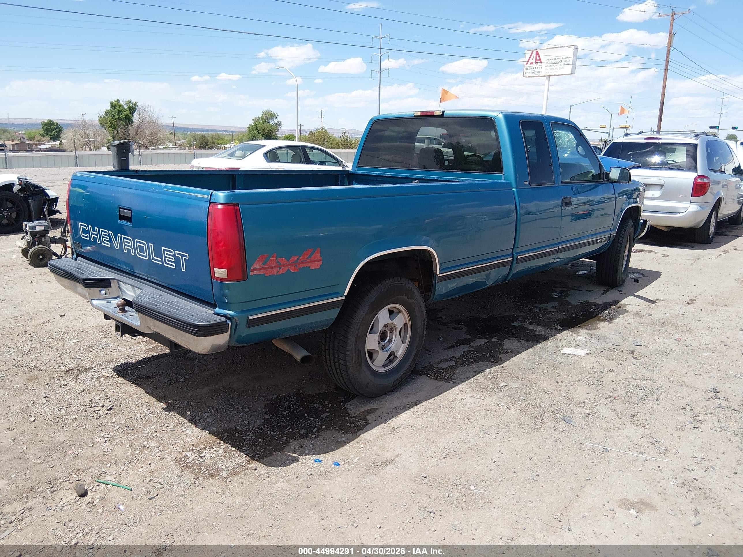 1998 Chevrolet C/k 1500 Silverado Fleetside Green vin: 1GCEK19RXWE233015