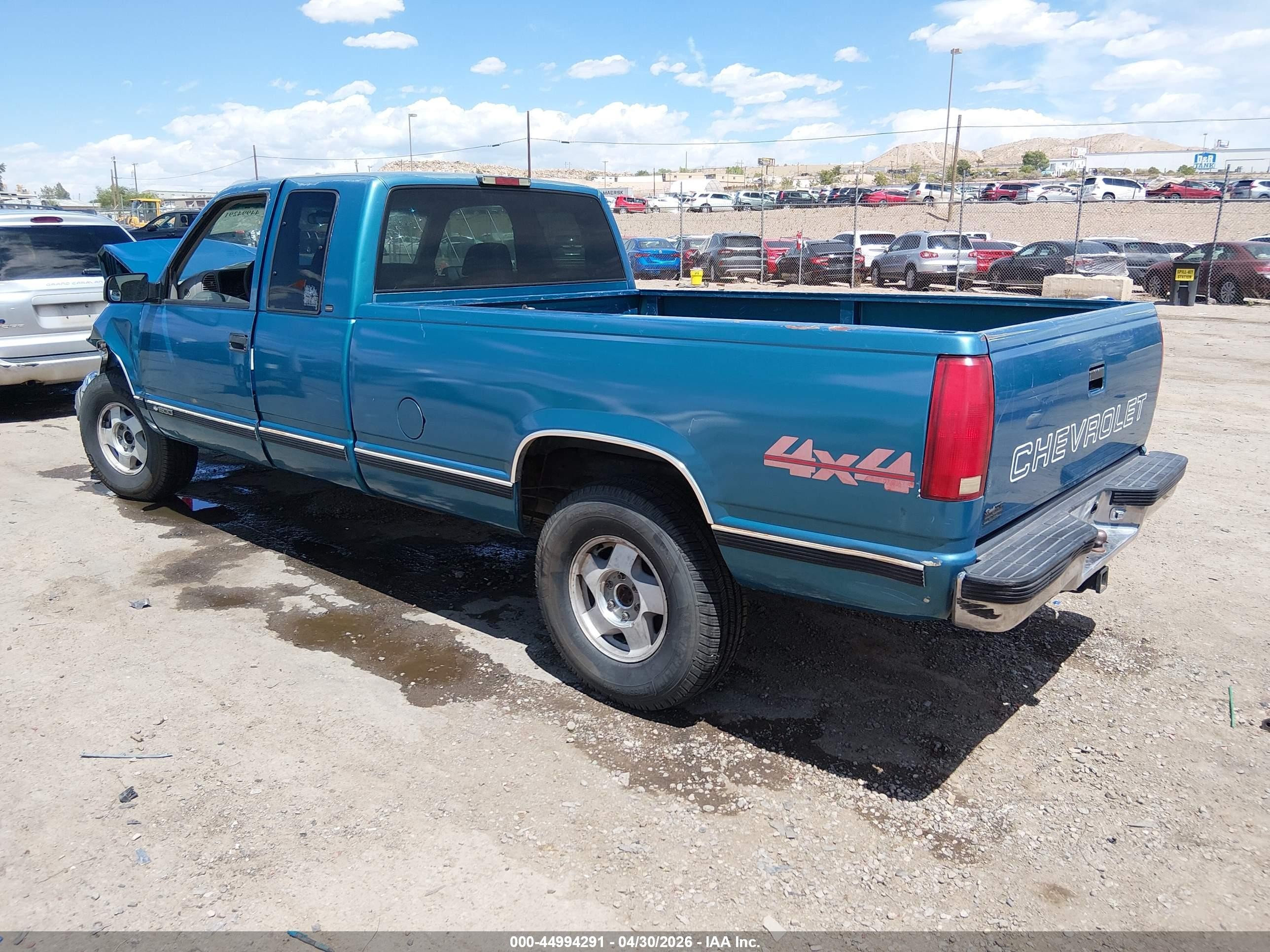 1998 Chevrolet C/k 1500 Silverado Fleetside Green vin: 1GCEK19RXWE233015