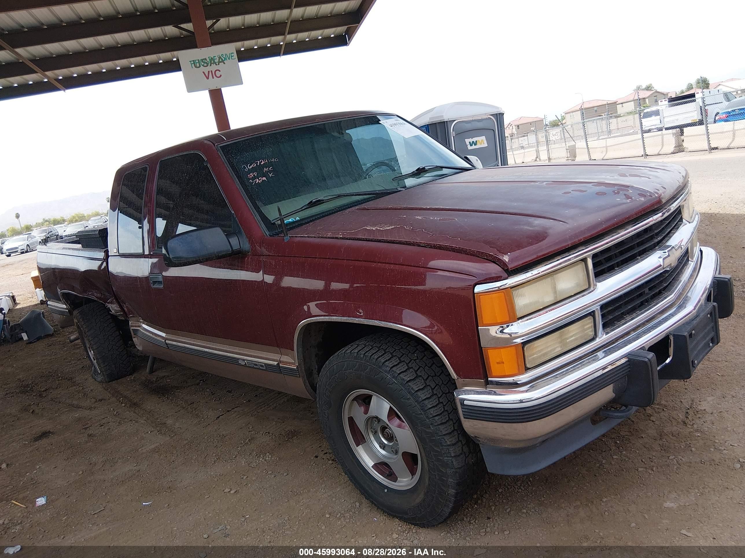 1998 Chevrolet C/k 1500 Fleetside Red vin: 1GCEK19S4WE143829
