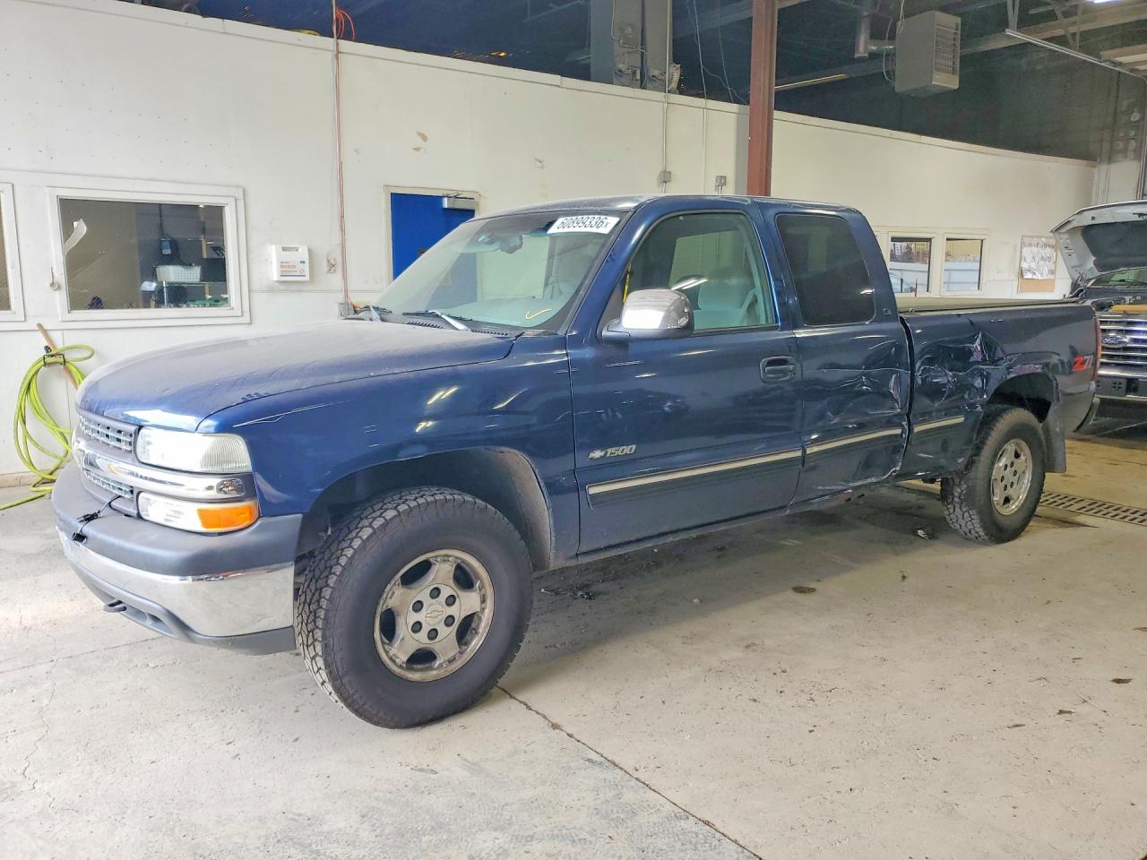 2000 Chevrolet Silverado K1500 Blue vin: 1GCEK19T0YZ193101