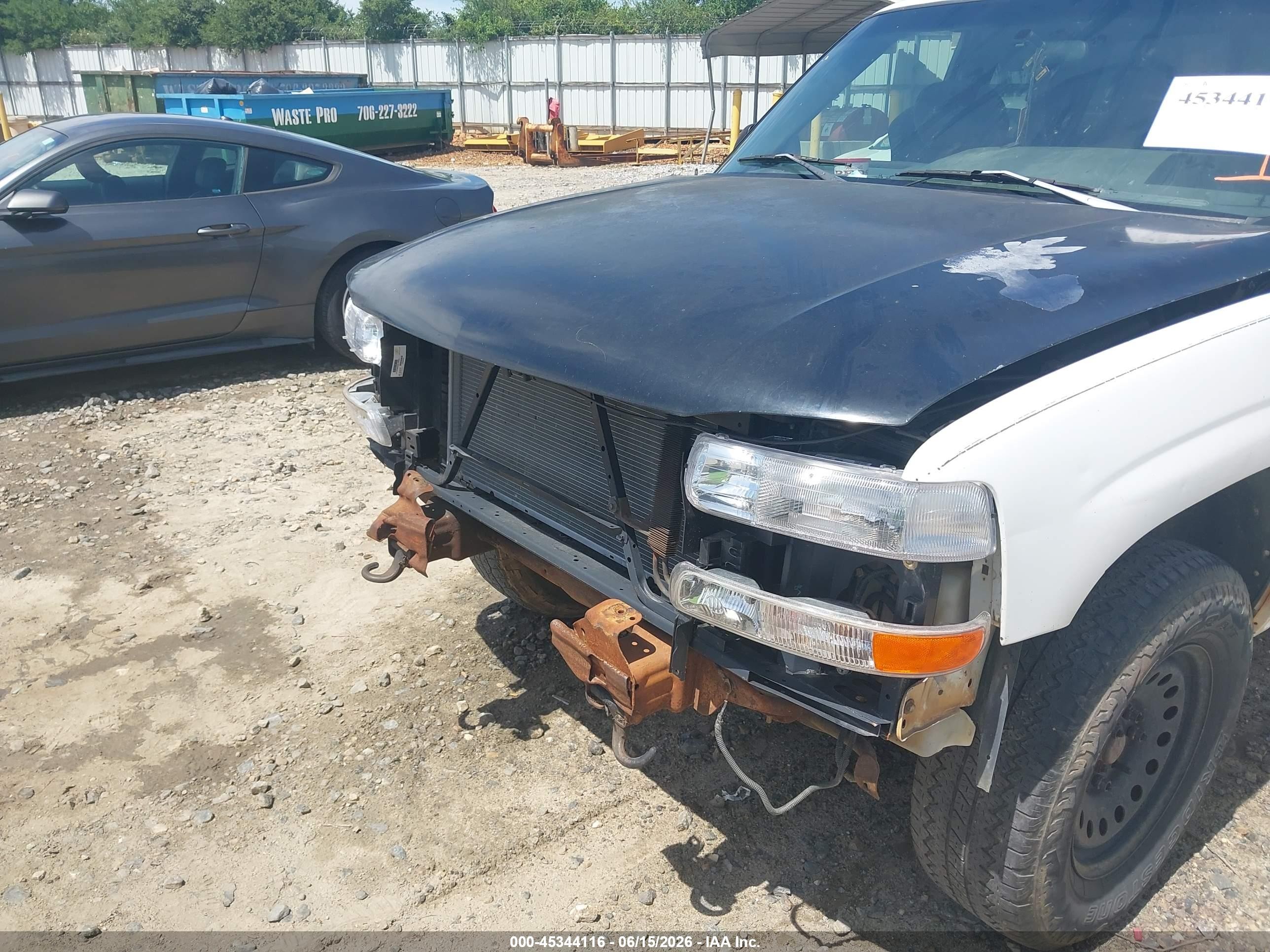 2000 Chevrolet Silverado 1500 Ls White vin: 1GCEK19T0YZ235136