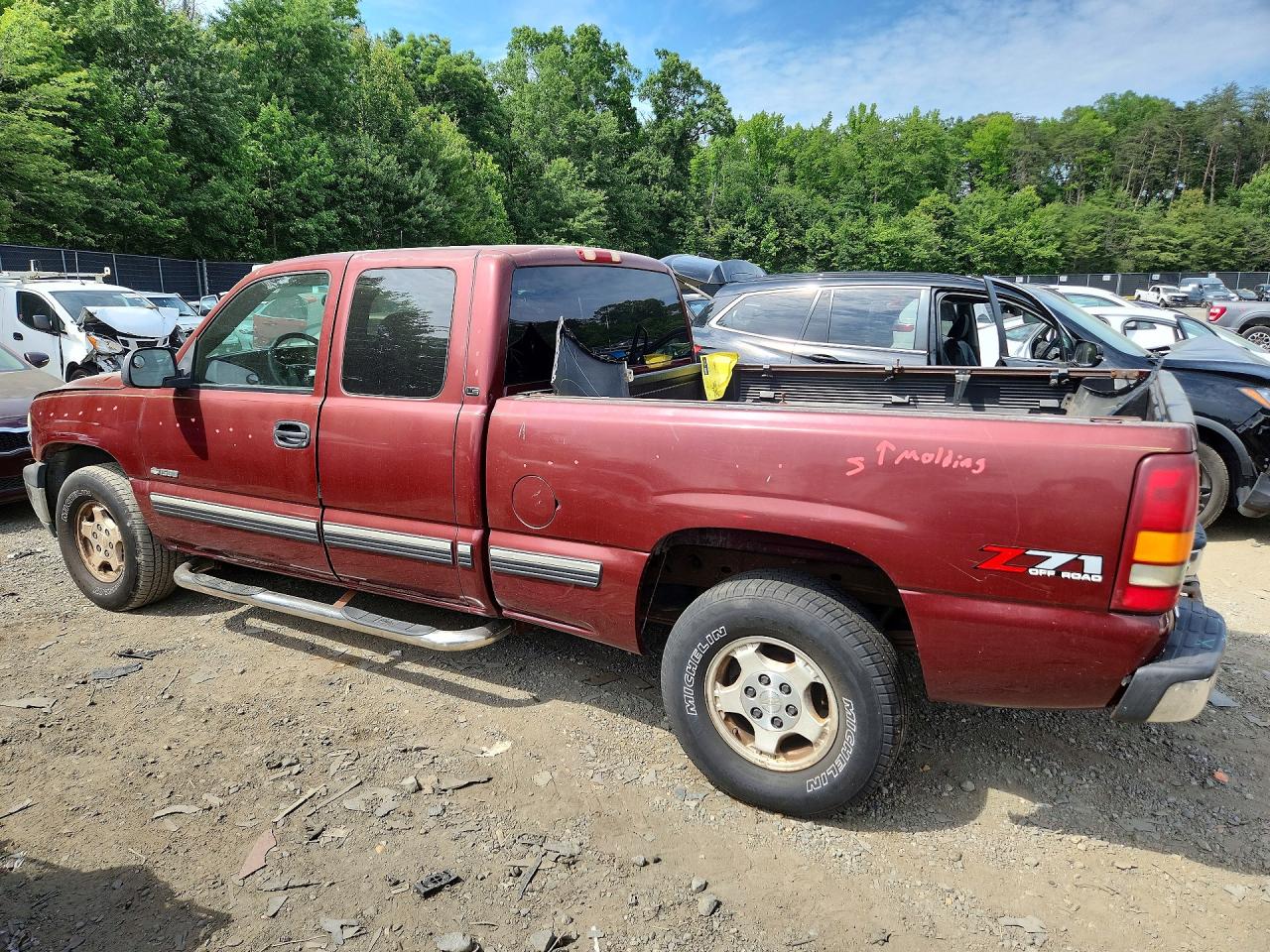 2001 Chevrolet Silverado K1500 Burgundy vin: 1GCEK19T11E187918
