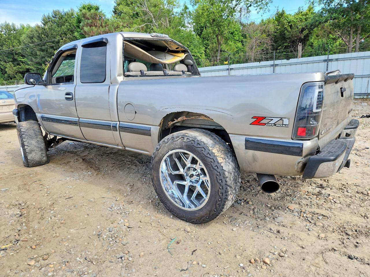 2003 Chevrolet Silverado K1500 Tan vin: 1GCEK19T13E173178