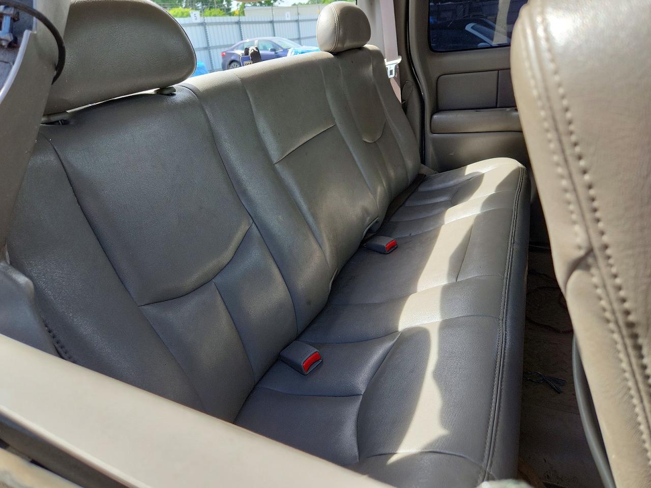 2003 Chevrolet Silverado K1500 Tan vin: 1GCEK19T13E173178