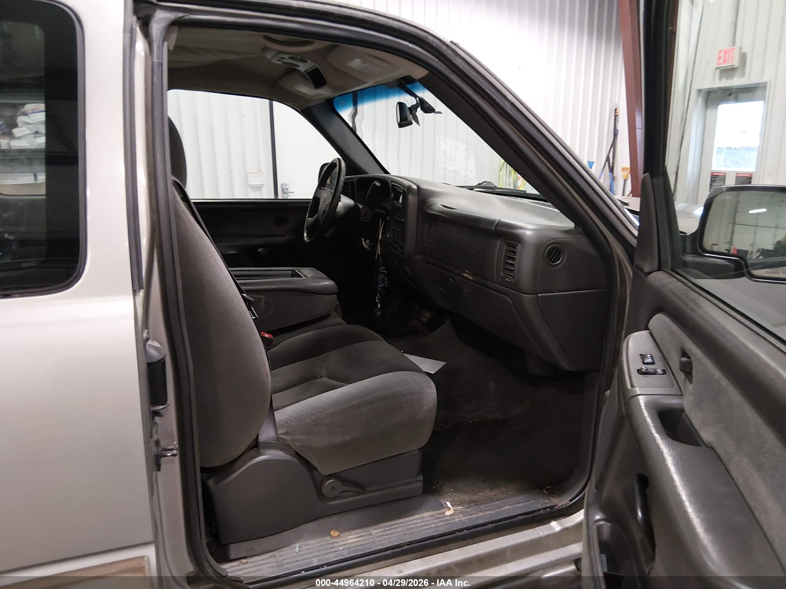 2003 Chevrolet Silverado 1500 Ls Серый vin: 1GCEK19T13Z315649