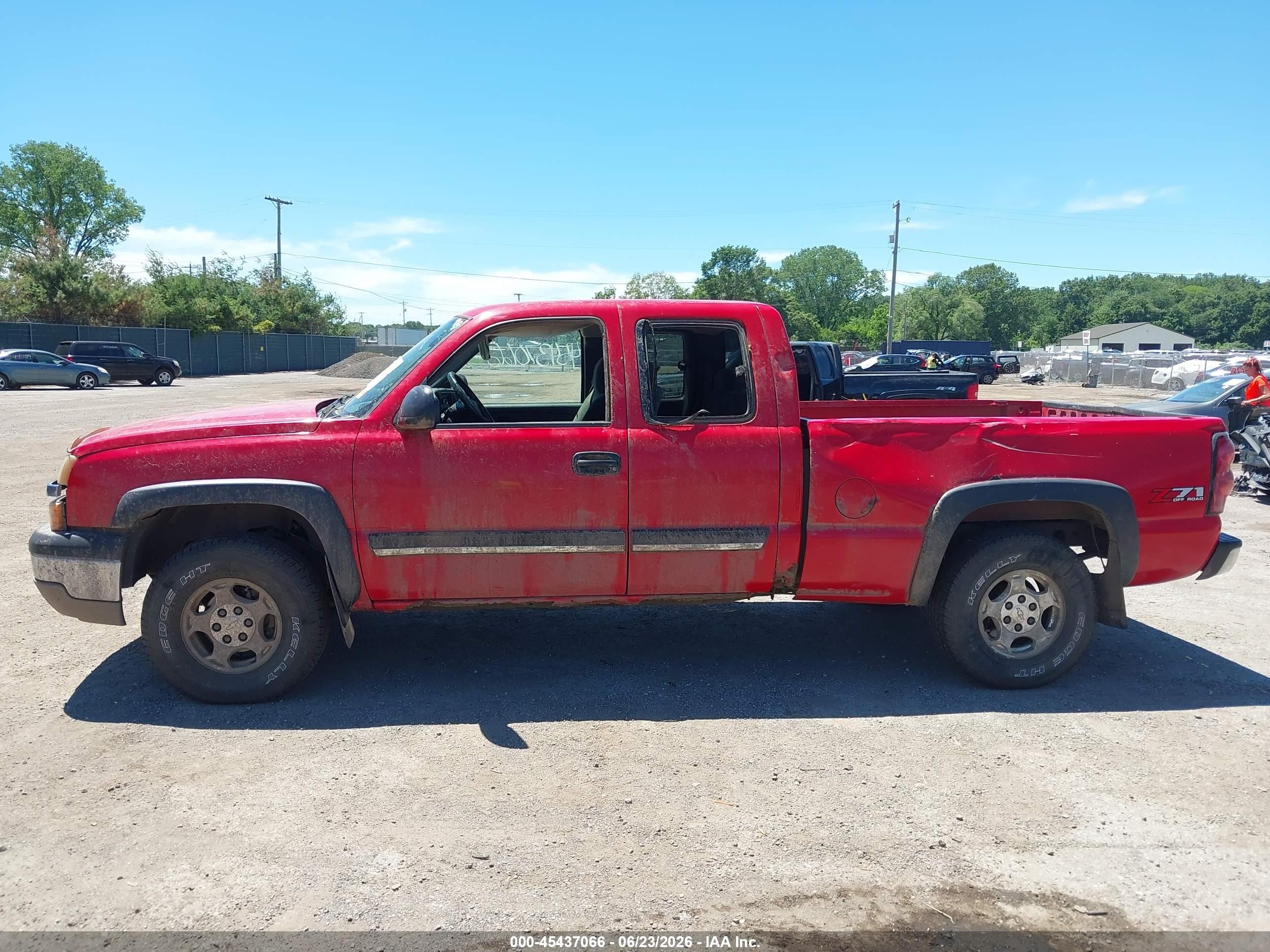 2004 Chevrolet Silverado 1500 Z71 Red vin: 1GCEK19T14E115220