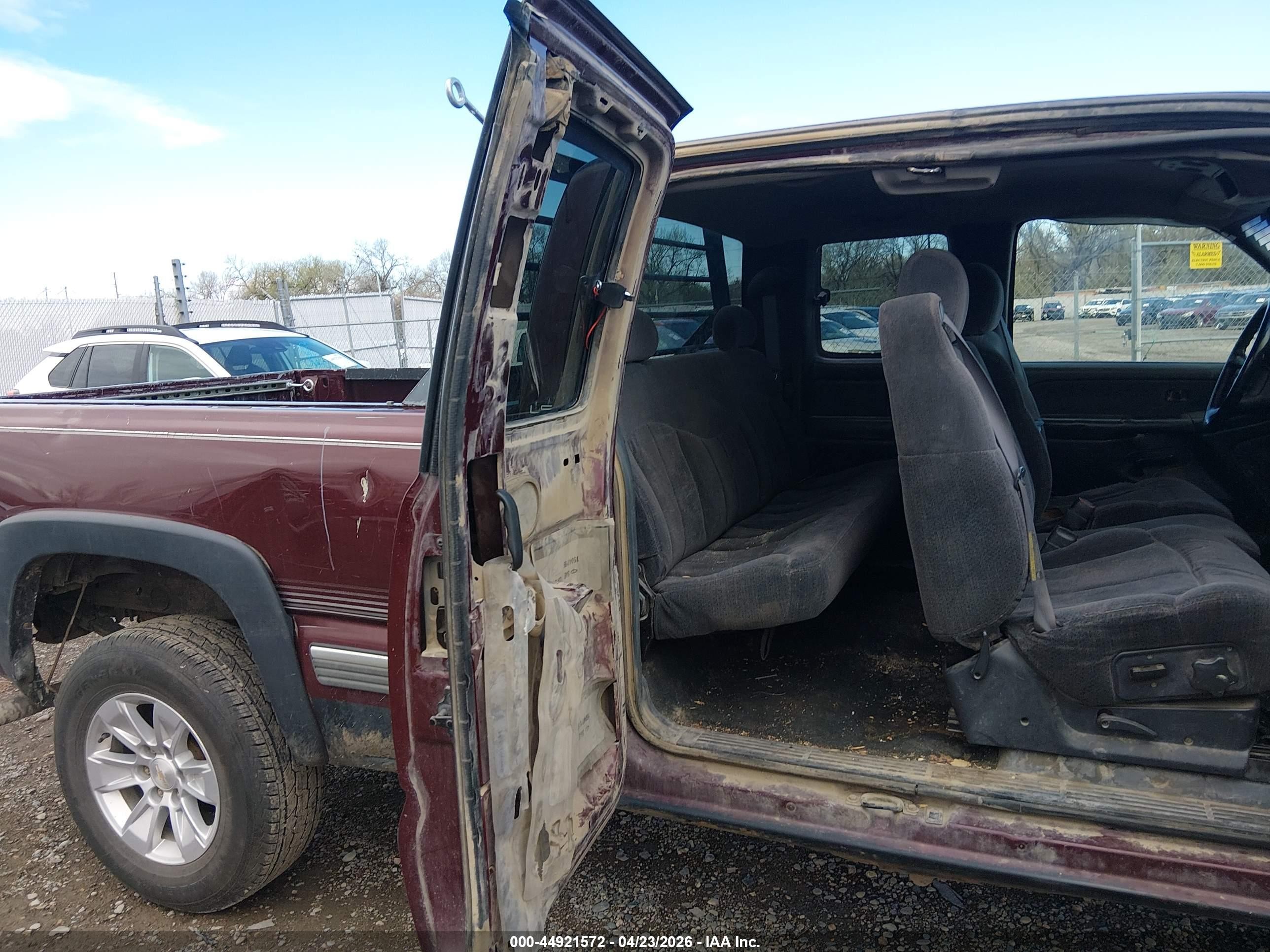 1999 Chevrolet Silverado 1500 Ls Темно-бордовый vin: 1GCEK19T1XE134242