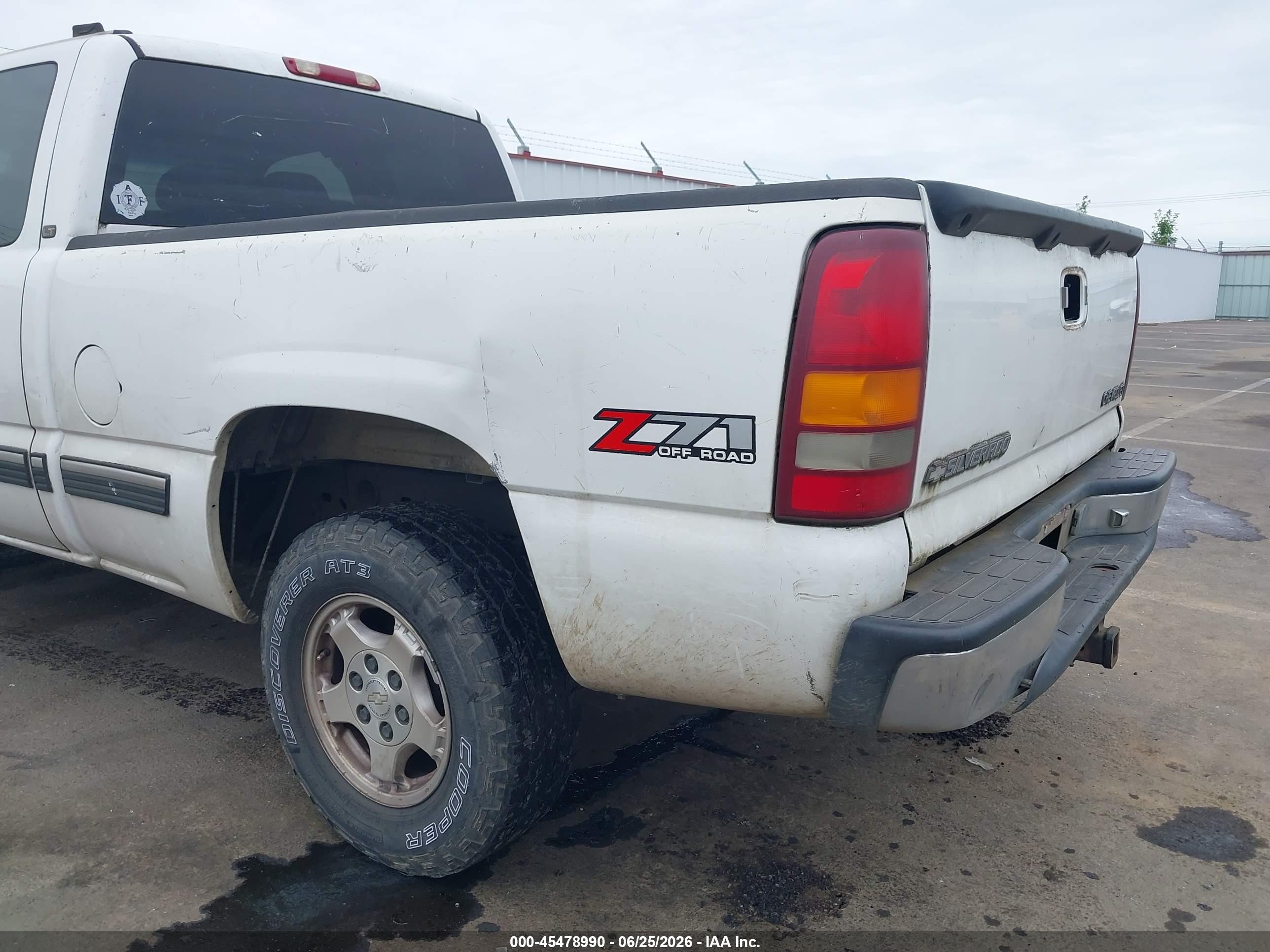 2001 Chevrolet Silverado 1500 Lt White vin: 1GCEK19T21E221784