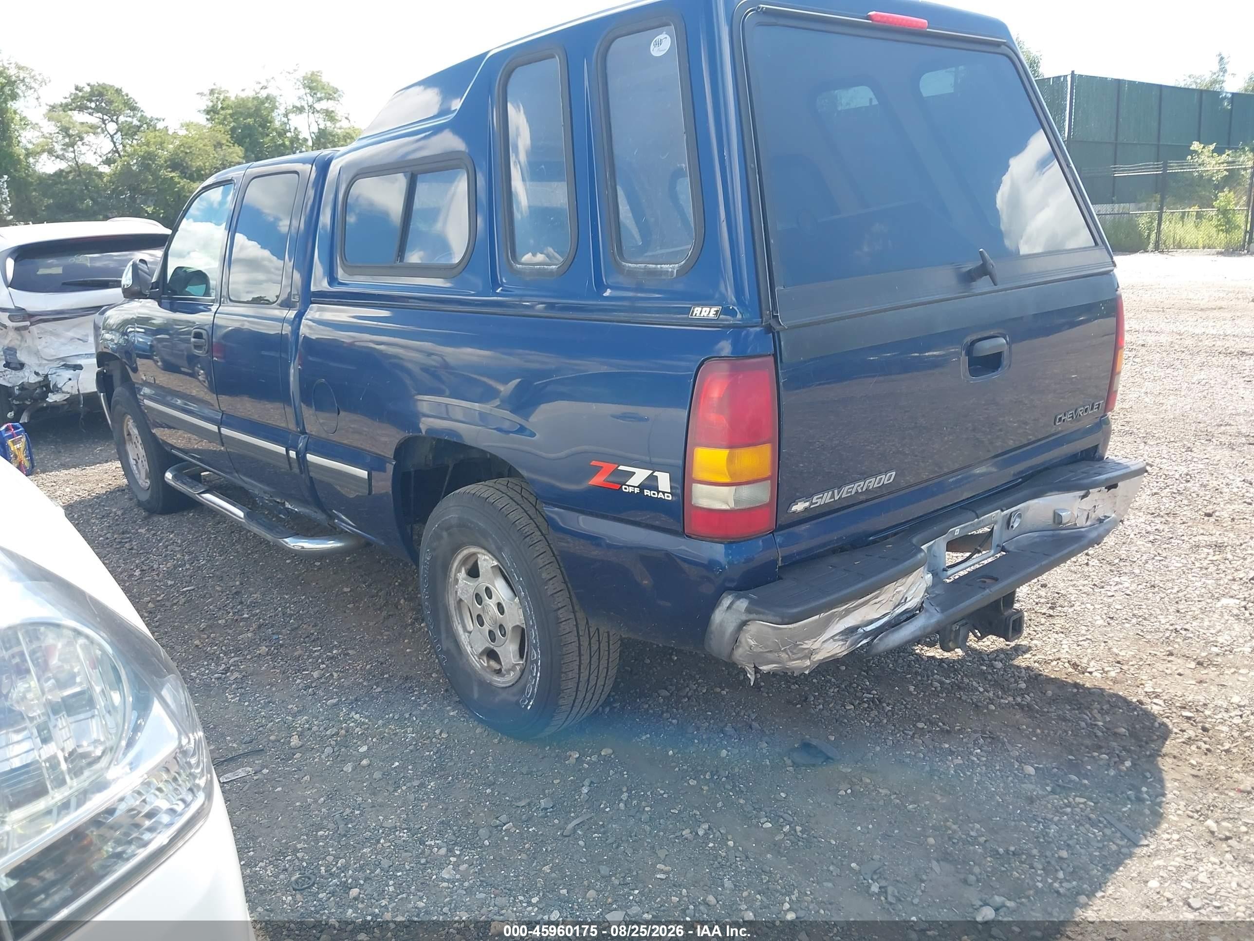 2002 Chevrolet Silverado 1500 Ls Blue vin: 1GCEK19T22E128894