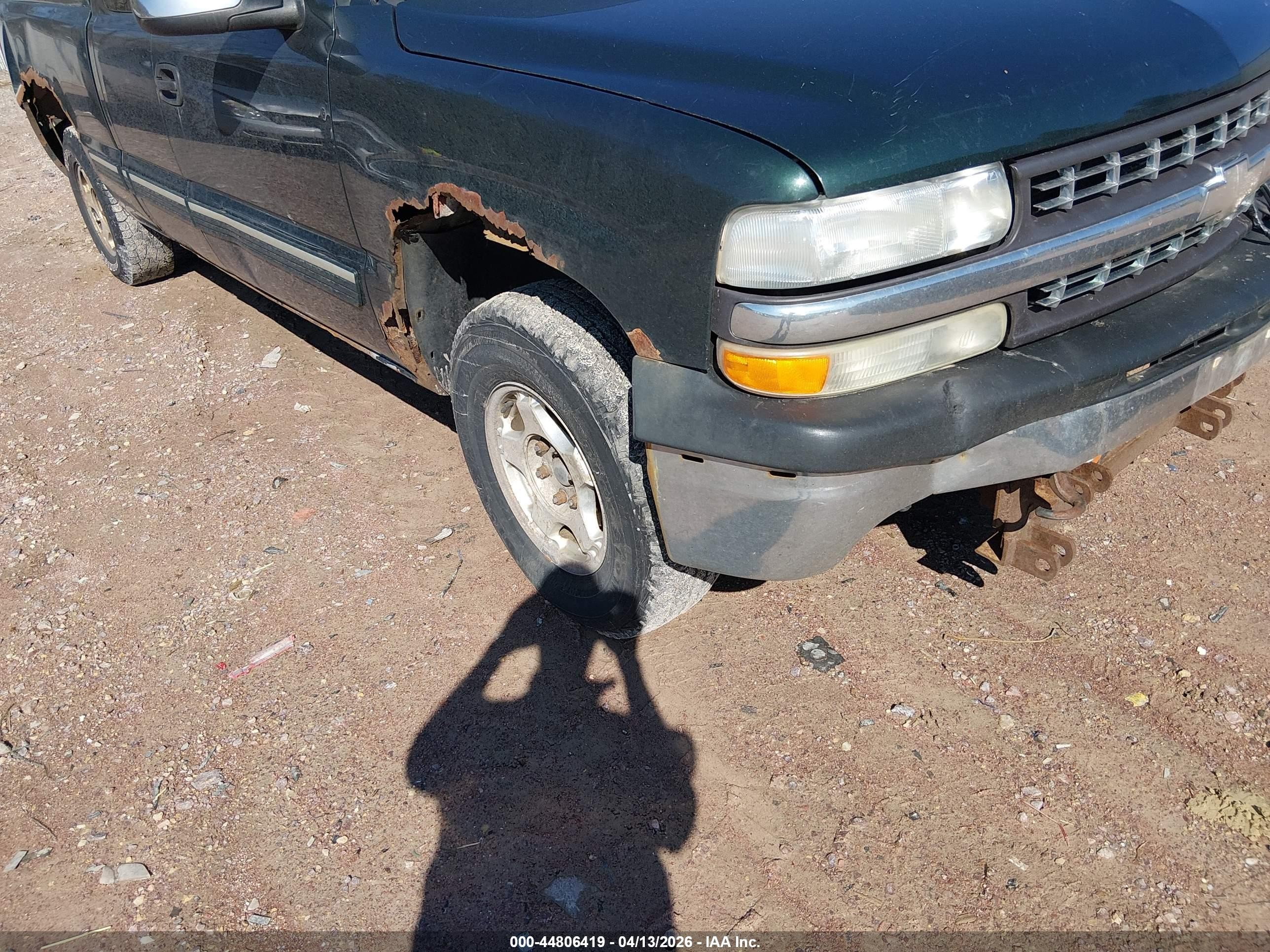 2002 Chevrolet Silverado 1500 Ls Green vin: 1GCEK19T22E257332