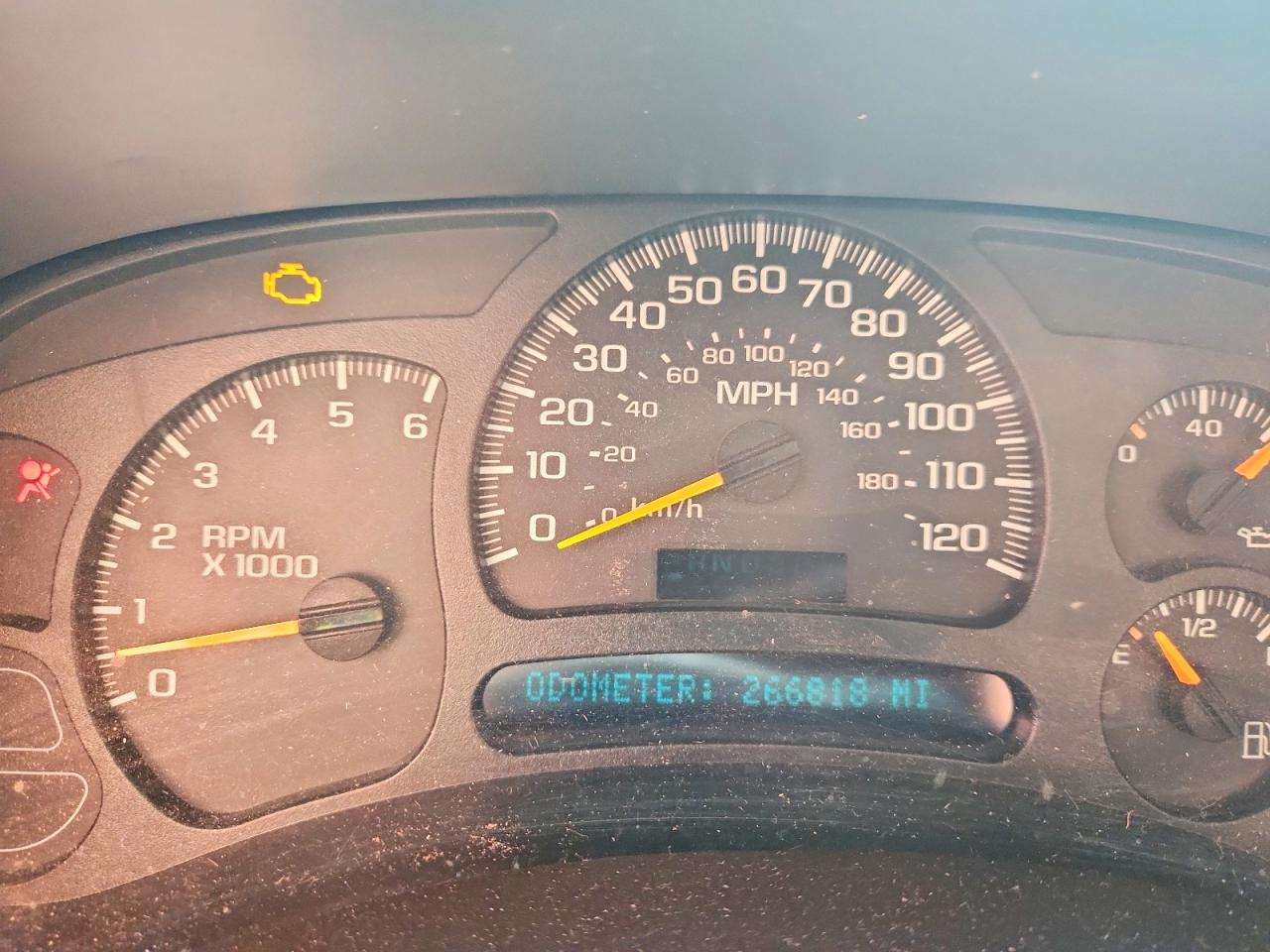 2003 Chevrolet Silverado K1500 White vin: 1GCEK19T23E120957