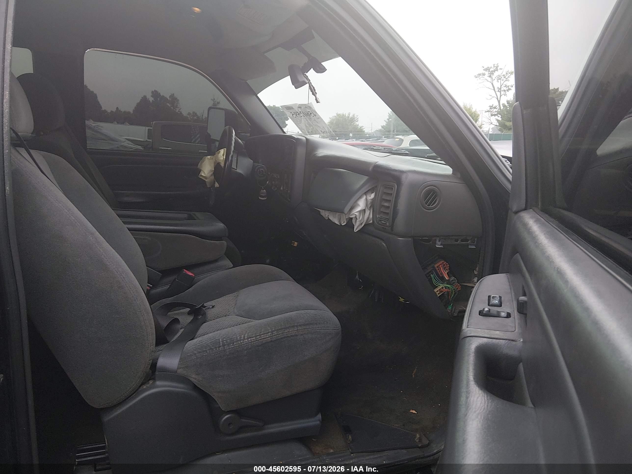 2004 Chevrolet Silverado 1500 Ls Black vin: 1GCEK19T24E140966