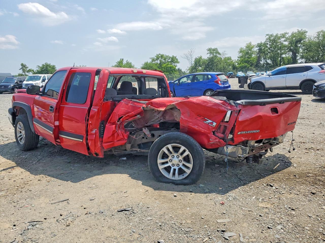 2004 Chevrolet Silverado K1500 Red vin: 1GCEK19T24E213737
