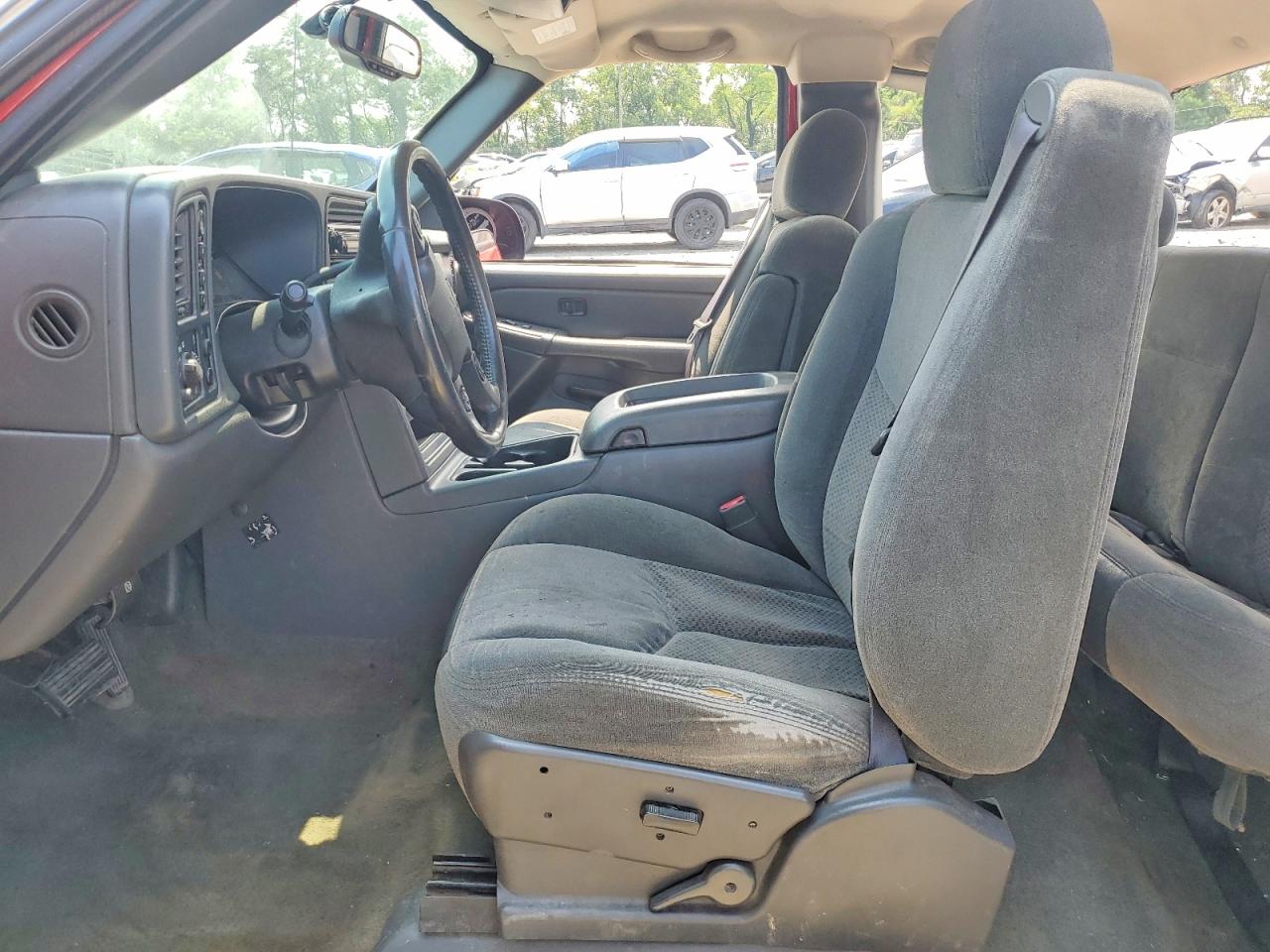 2004 Chevrolet Silverado K1500 Red vin: 1GCEK19T24E213737