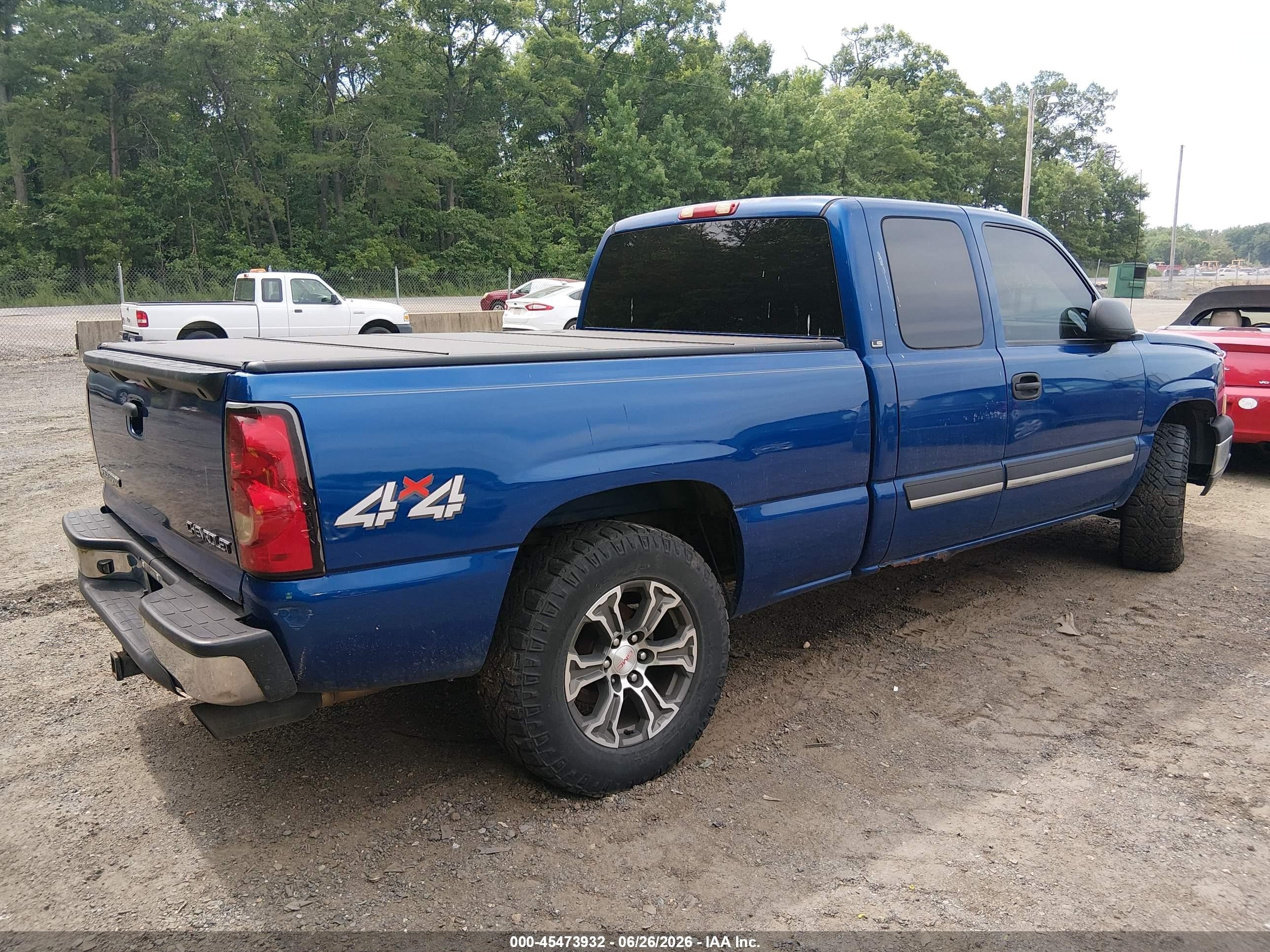 2004 Chevrolet Silverado 1500 Ls Blue vin: 1GCEK19T24E249783