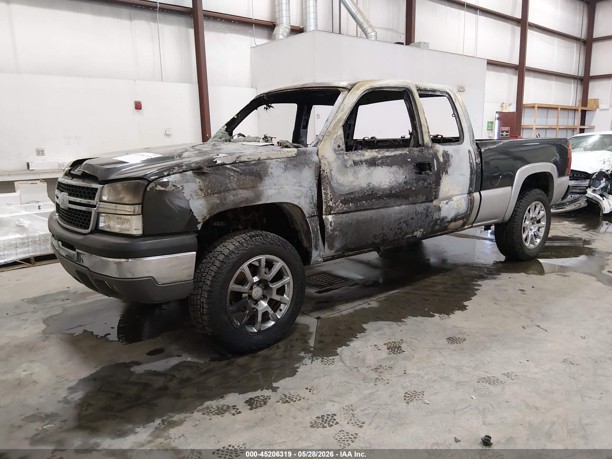 2004 Chevrolet Silverado 1500 Ls/lt/work Truck/z71 Black vin: 1GCEK19T24Z238906