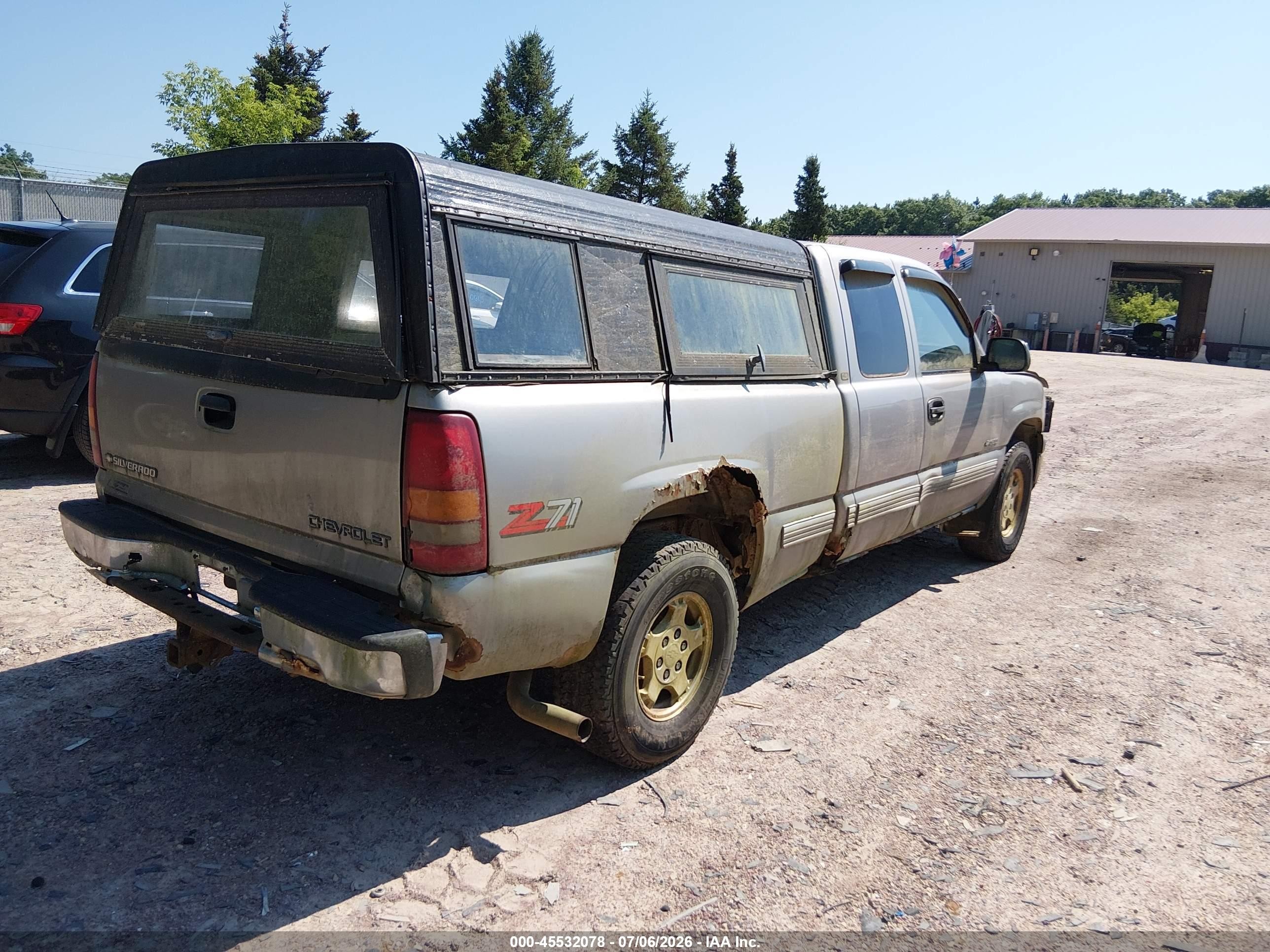 1999 Chevrolet Silverado 1500 Ls Silver vin: 1GCEK19T2XE152068