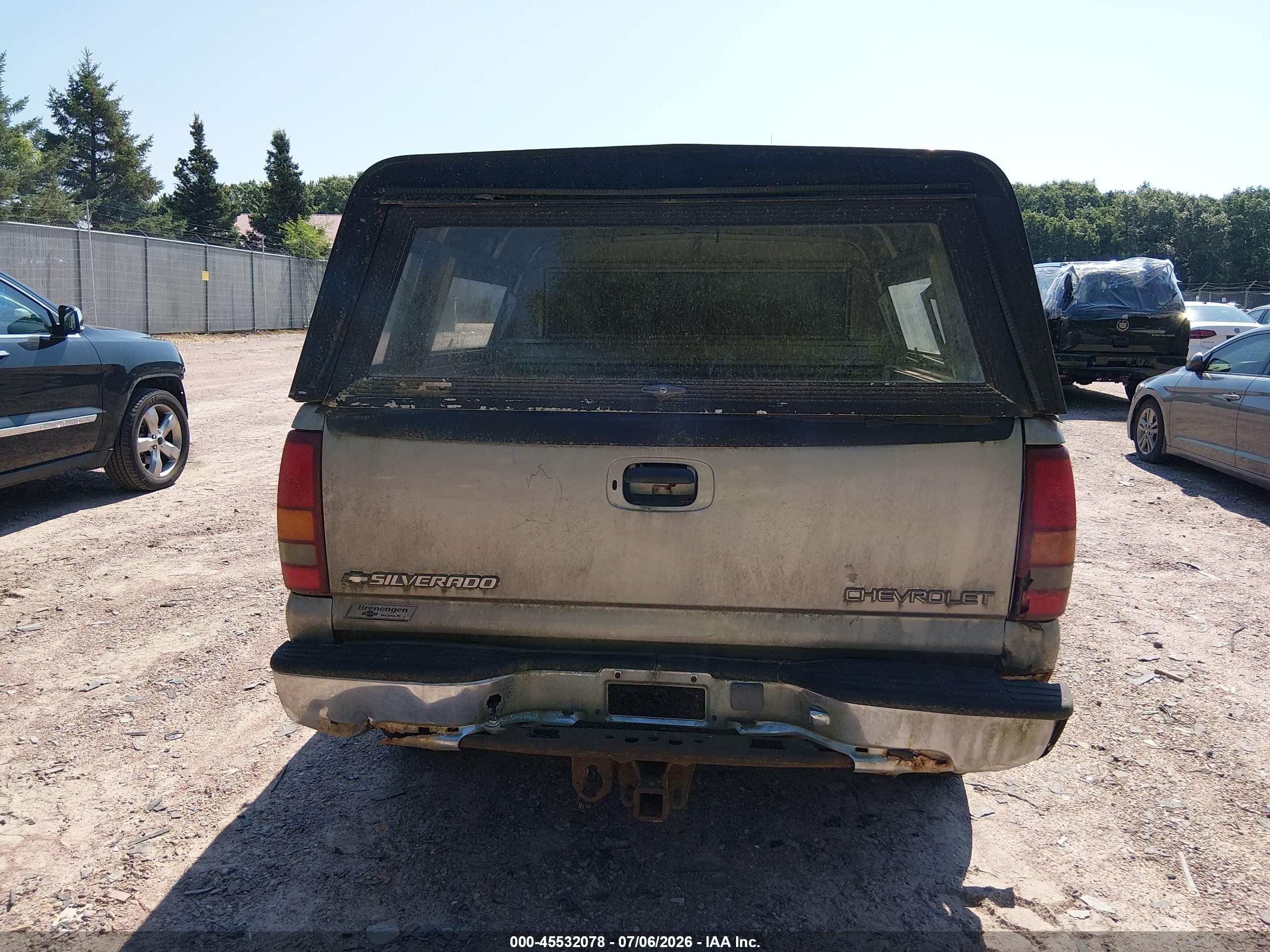 1999 Chevrolet Silverado 1500 Ls Silver vin: 1GCEK19T2XE152068