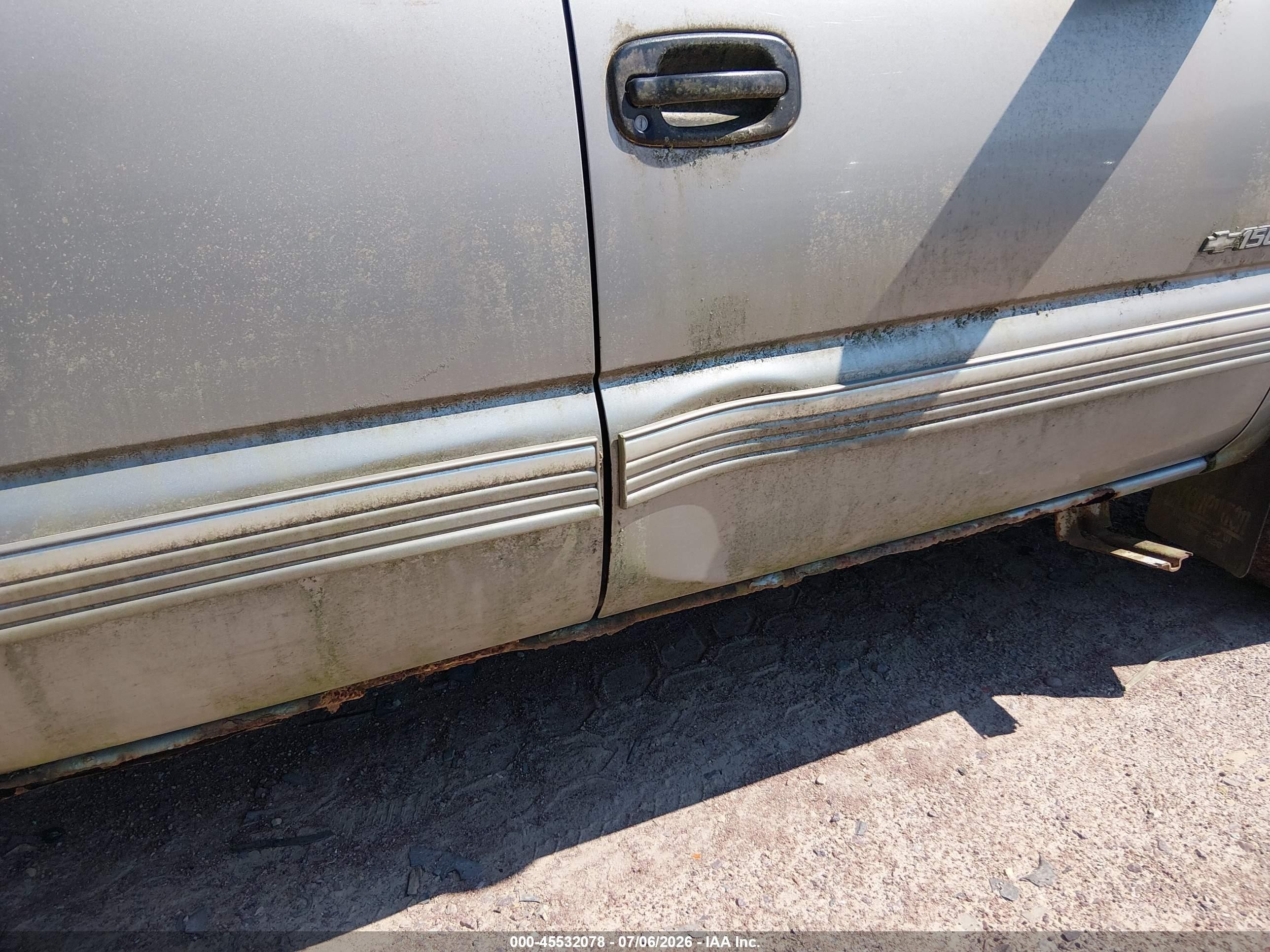 1999 Chevrolet Silverado 1500 Ls Silver vin: 1GCEK19T2XE152068