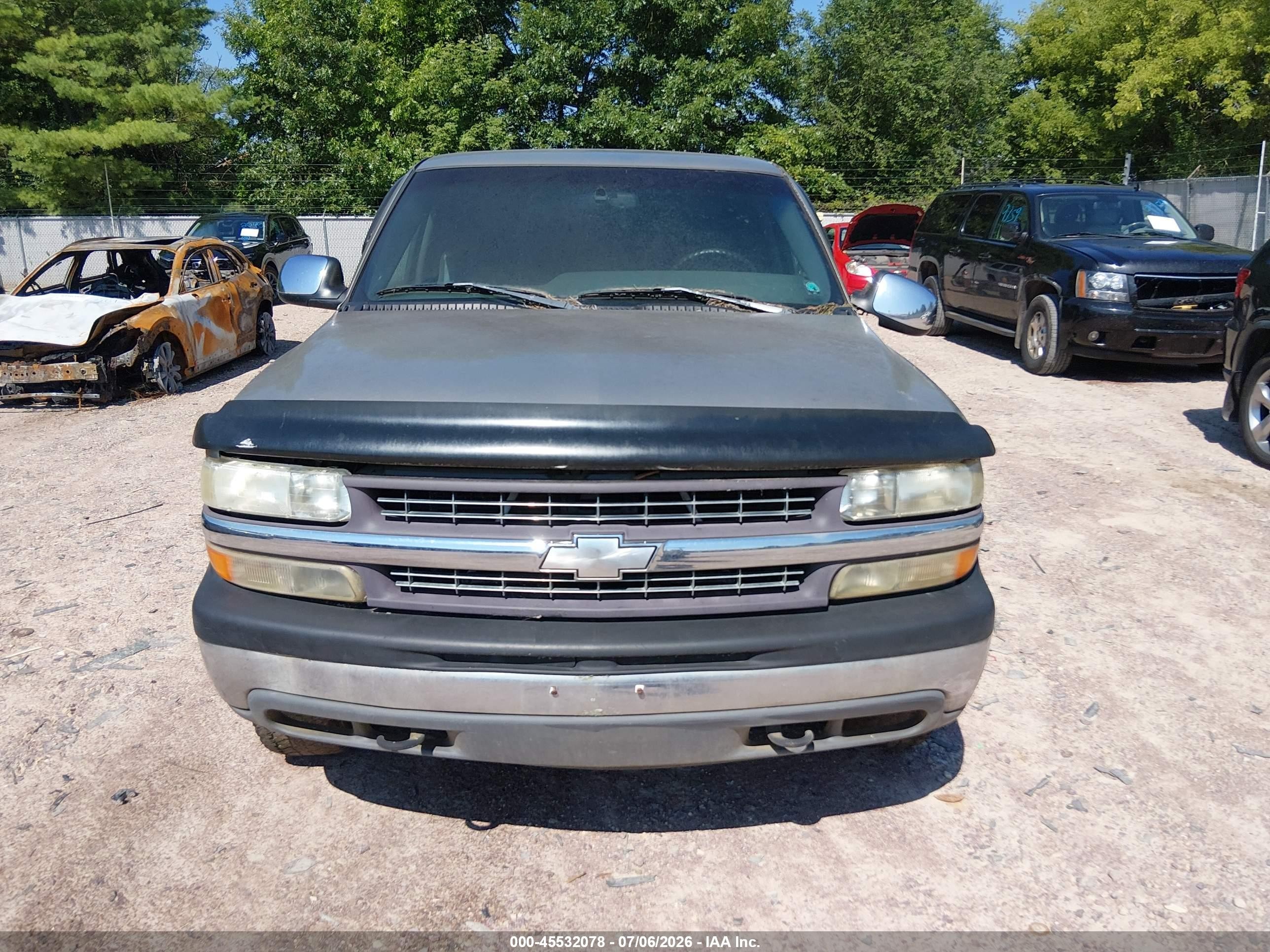 1999 Chevrolet Silverado 1500 Ls Silver vin: 1GCEK19T2XE152068