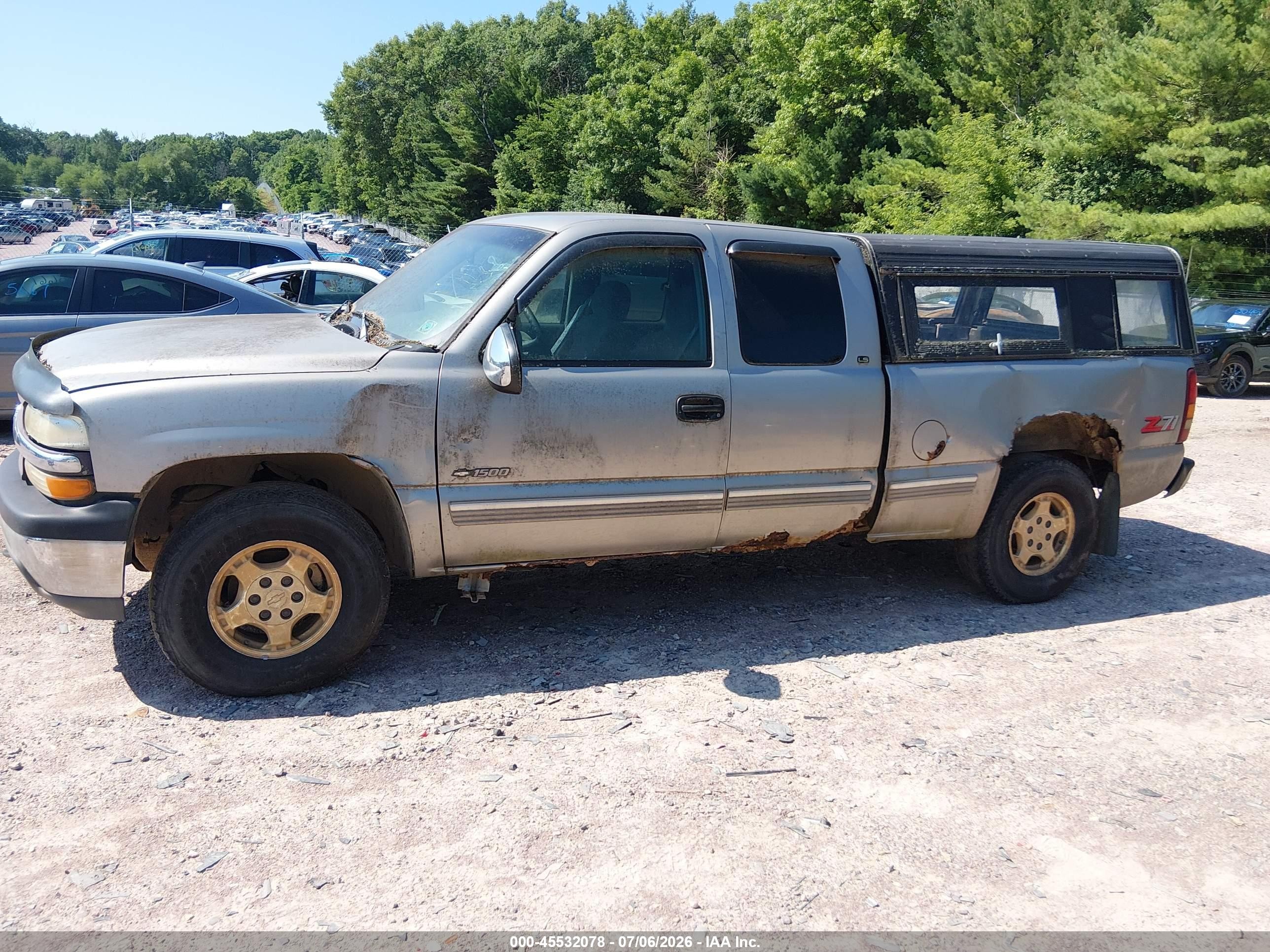 1999 Chevrolet Silverado 1500 Ls Silver vin: 1GCEK19T2XE152068