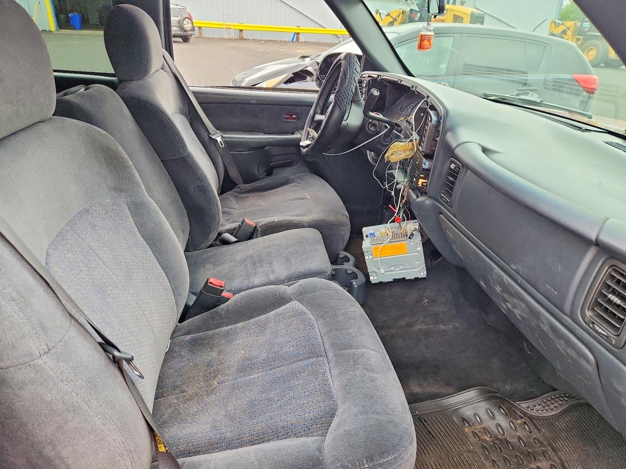 2001 Chevrolet Silverado K1500 Burgundy vin: 1GCEK19T31E157979
