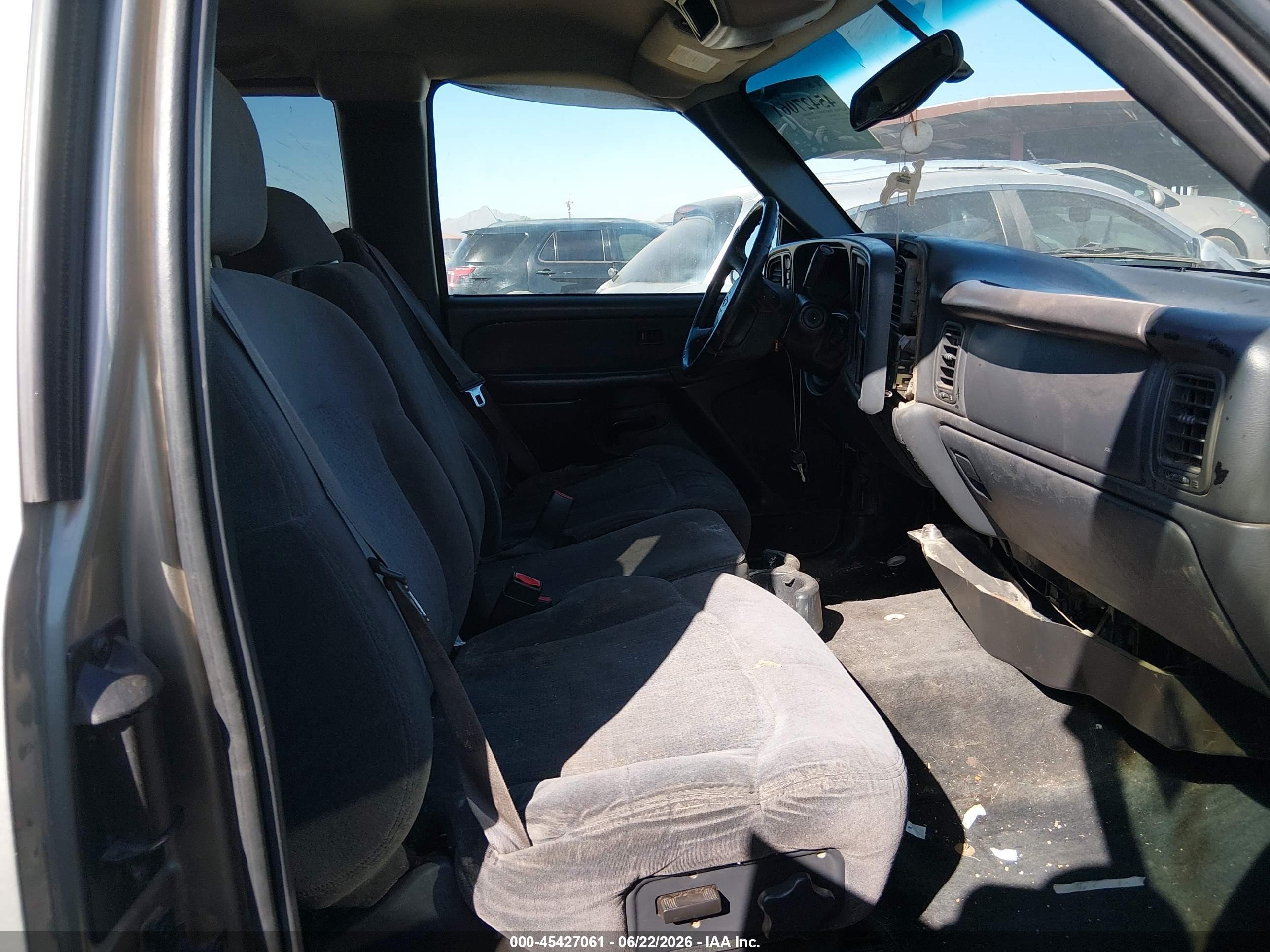 2002 Chevrolet Silverado 1500 Ls Silver vin: 1GCEK19T32E186187