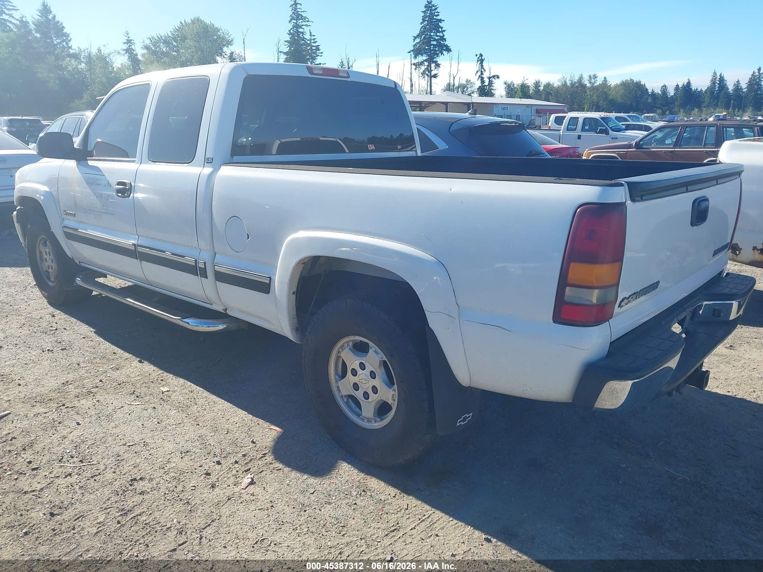 2002 Chevrolet Silverado 1500 Ls White vin: 1GCEK19T32E198209