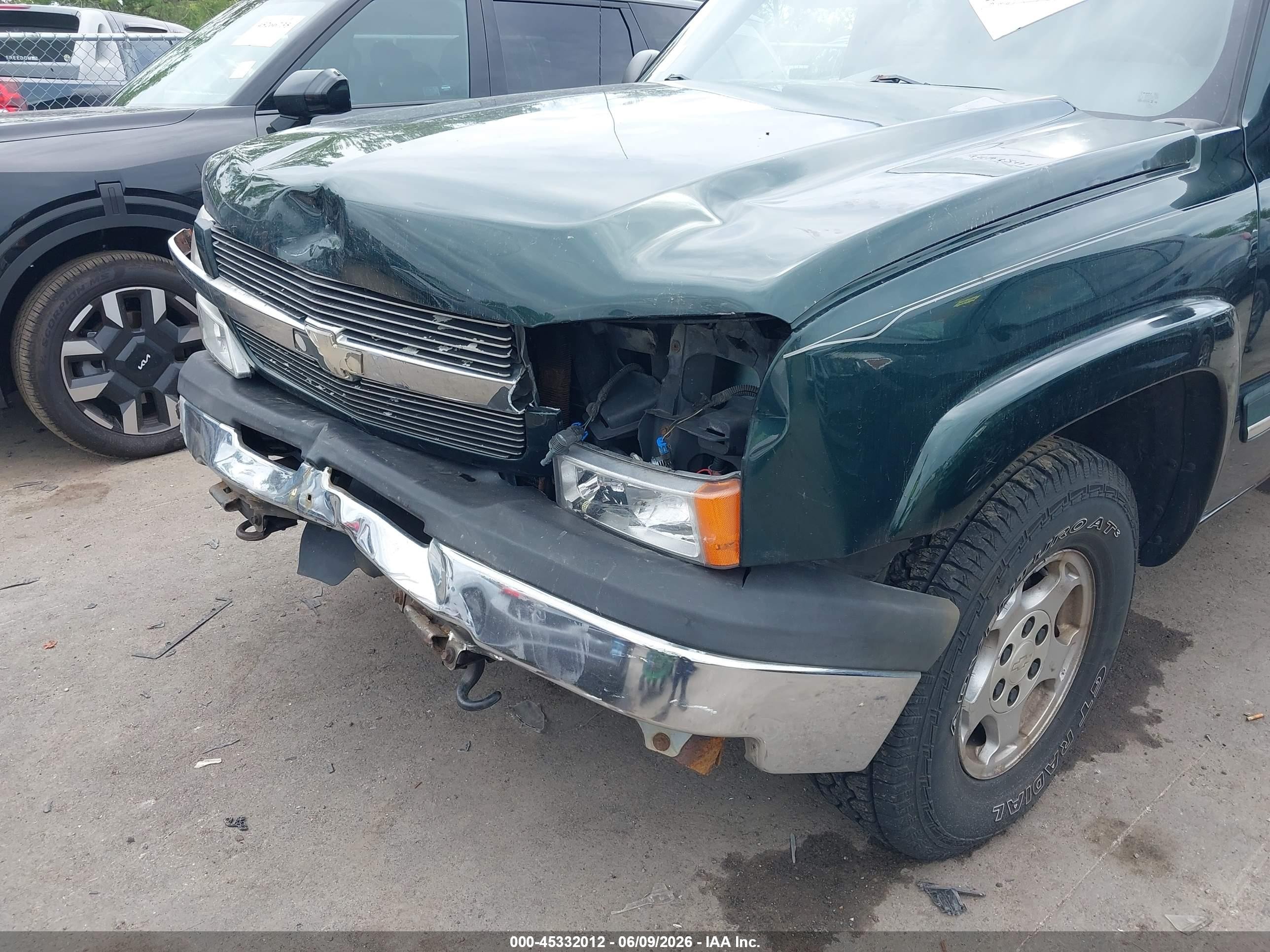 2003 Chevrolet Silverado 1500 Ls Green vin: 1GCEK19T33E193402