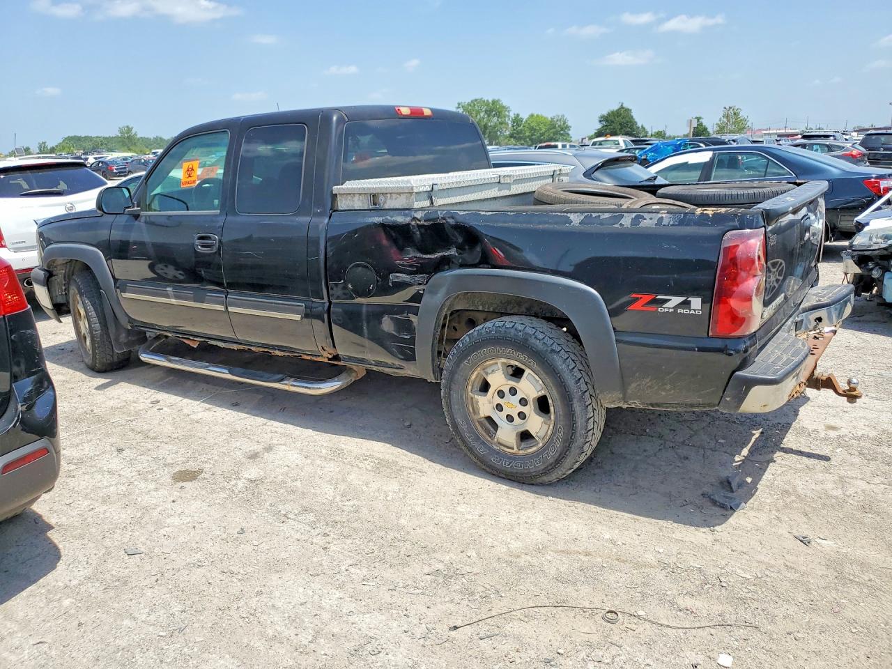 2003 Chevrolet Silverado K1500 Черный vin: 1GCEK19T33E275050